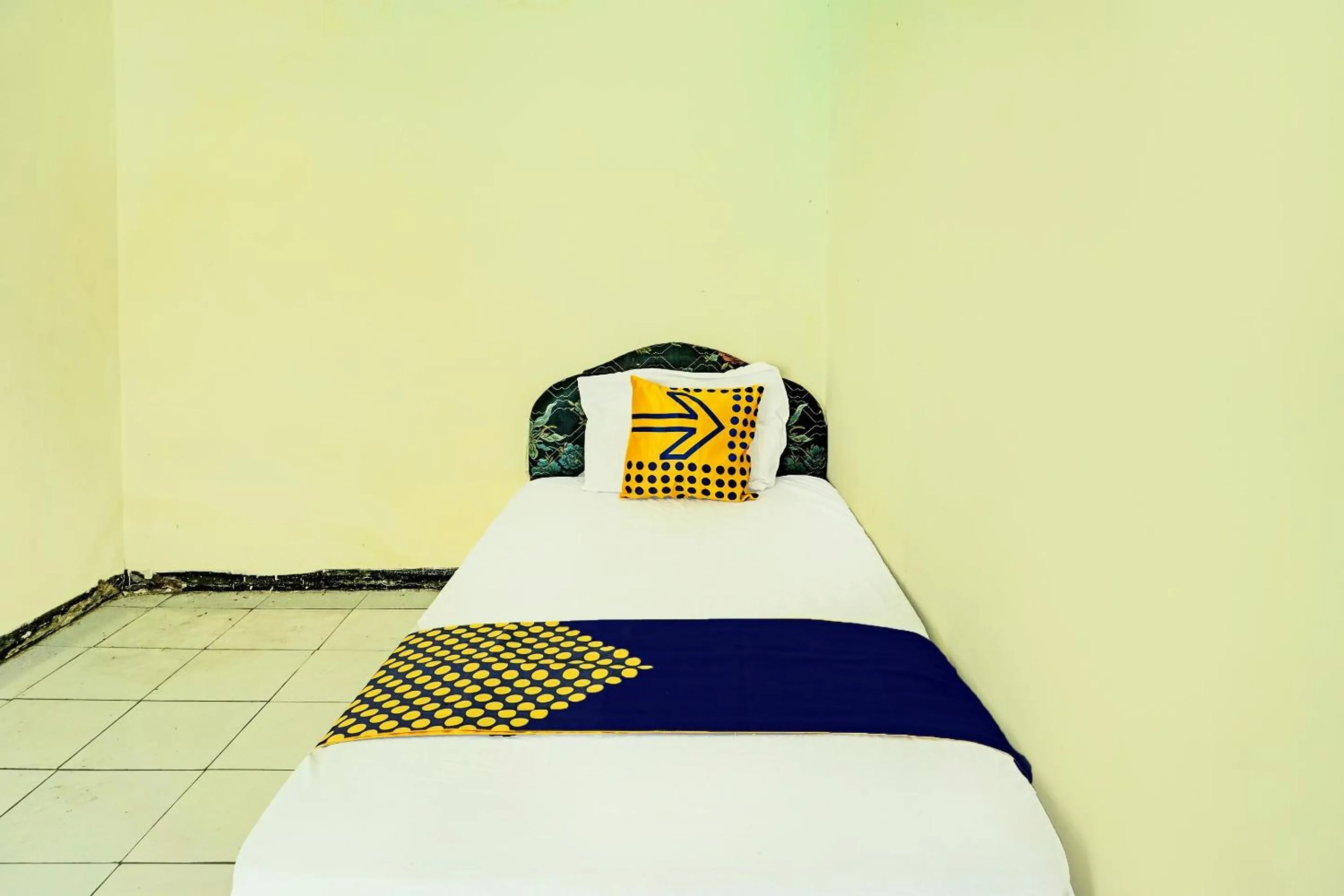 Bedroom, Bed in Hotel O Dhaha Penginapan House Syariah