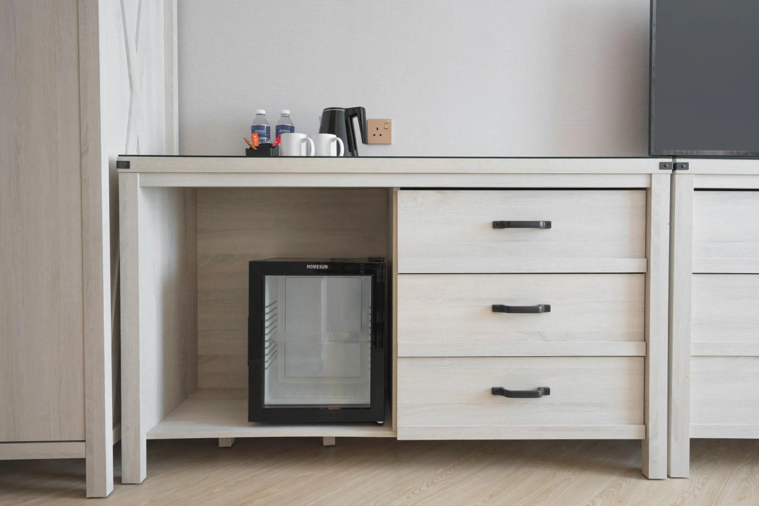 Coffee/tea facilities in FOX Hotel Glenmarie Shah Alam