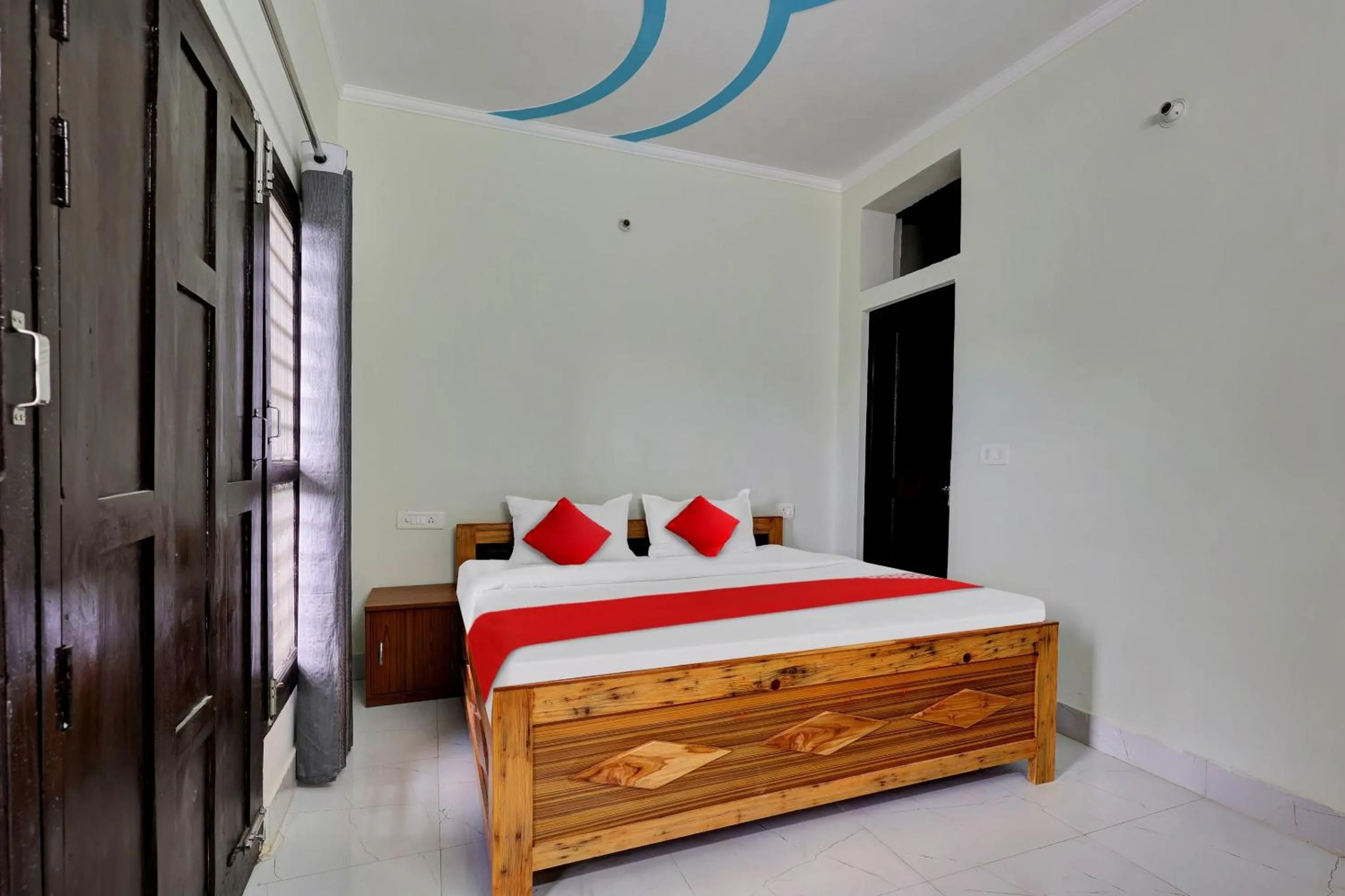 Lobby or reception, Bed in Hotel O by OYO MOUNTAIN