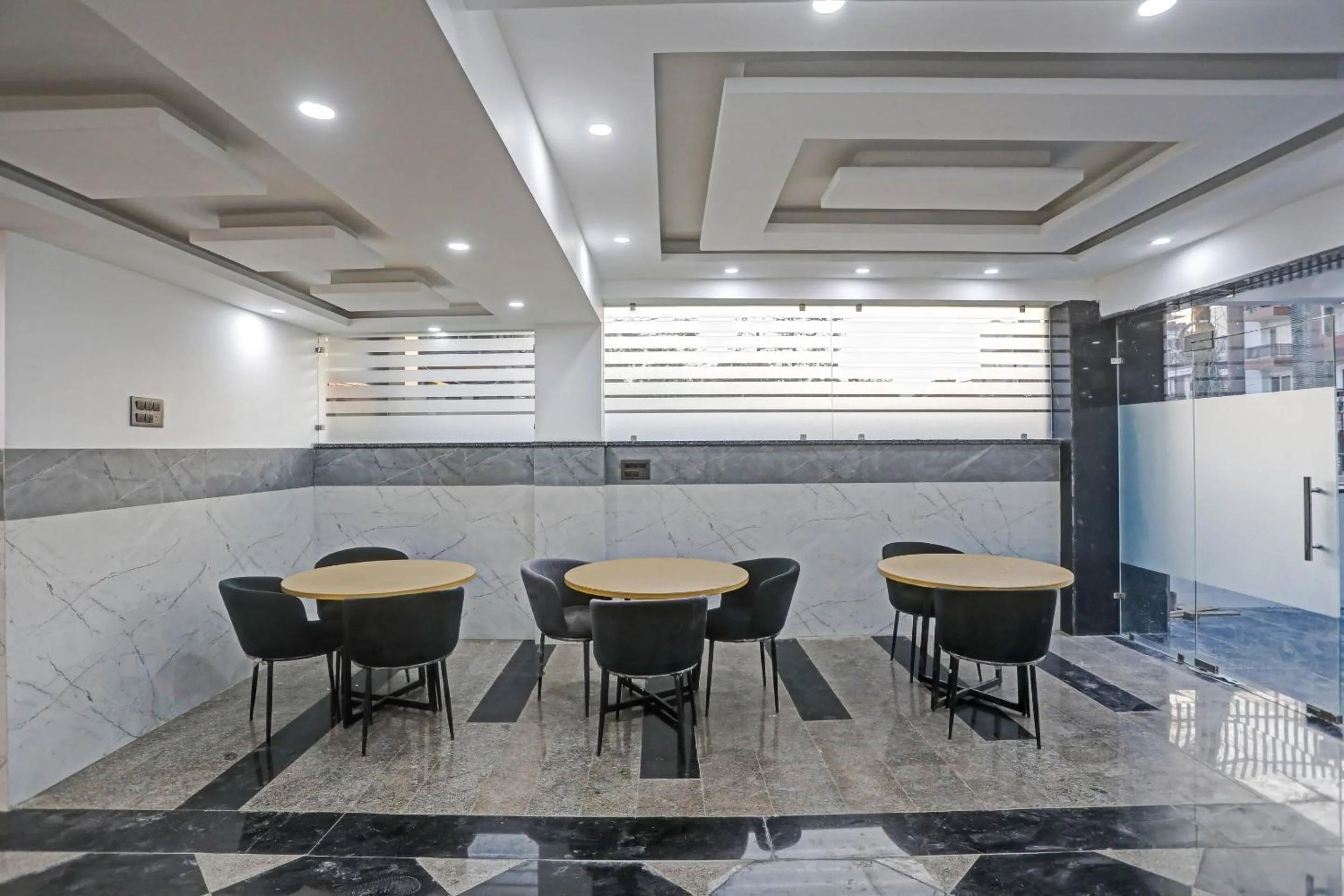 Dining area in Townhouse Xanthe - Boutique Hotel