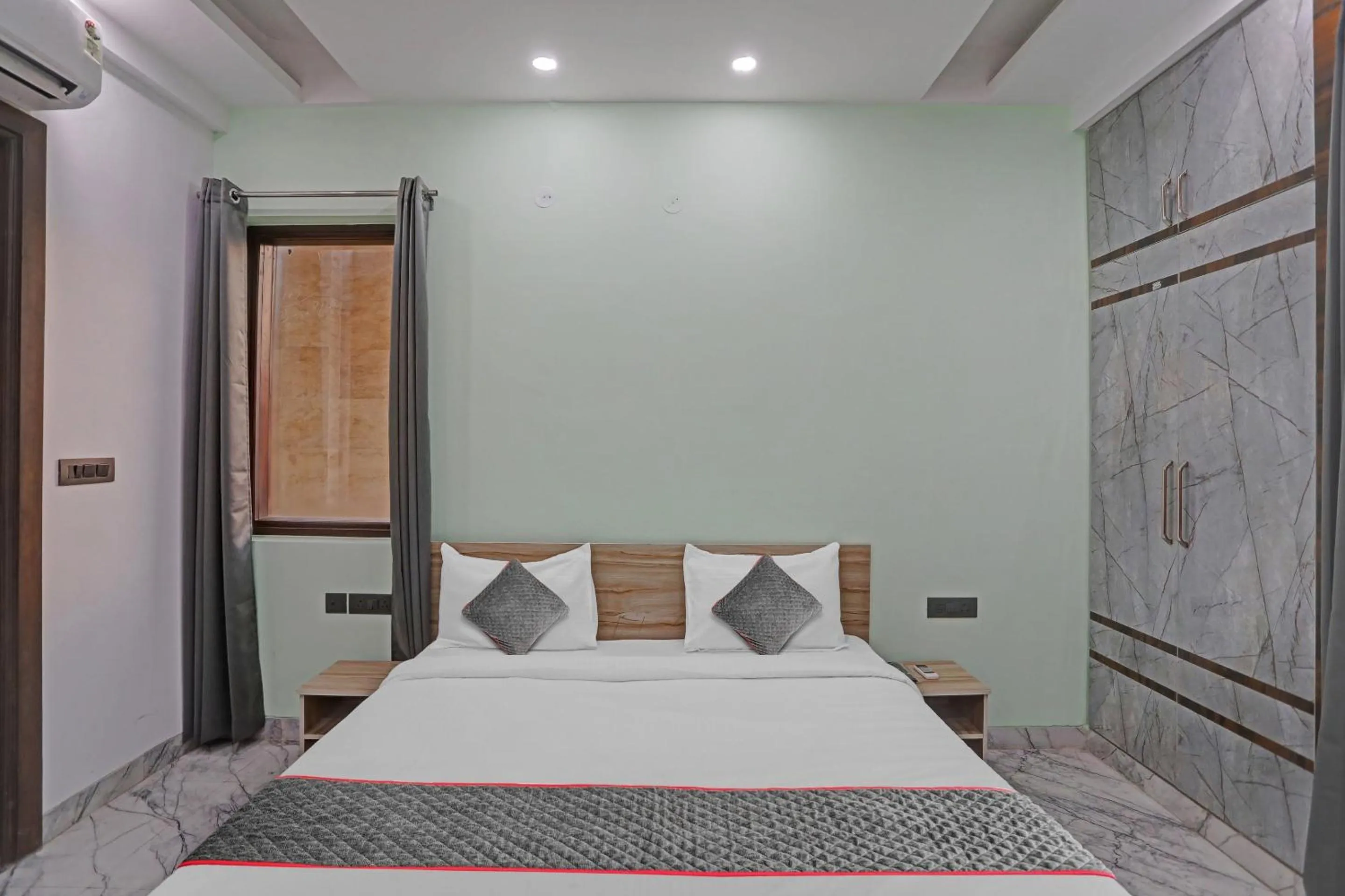 Bedroom, Bed in Townhouse Xanthe - Boutique Hotel