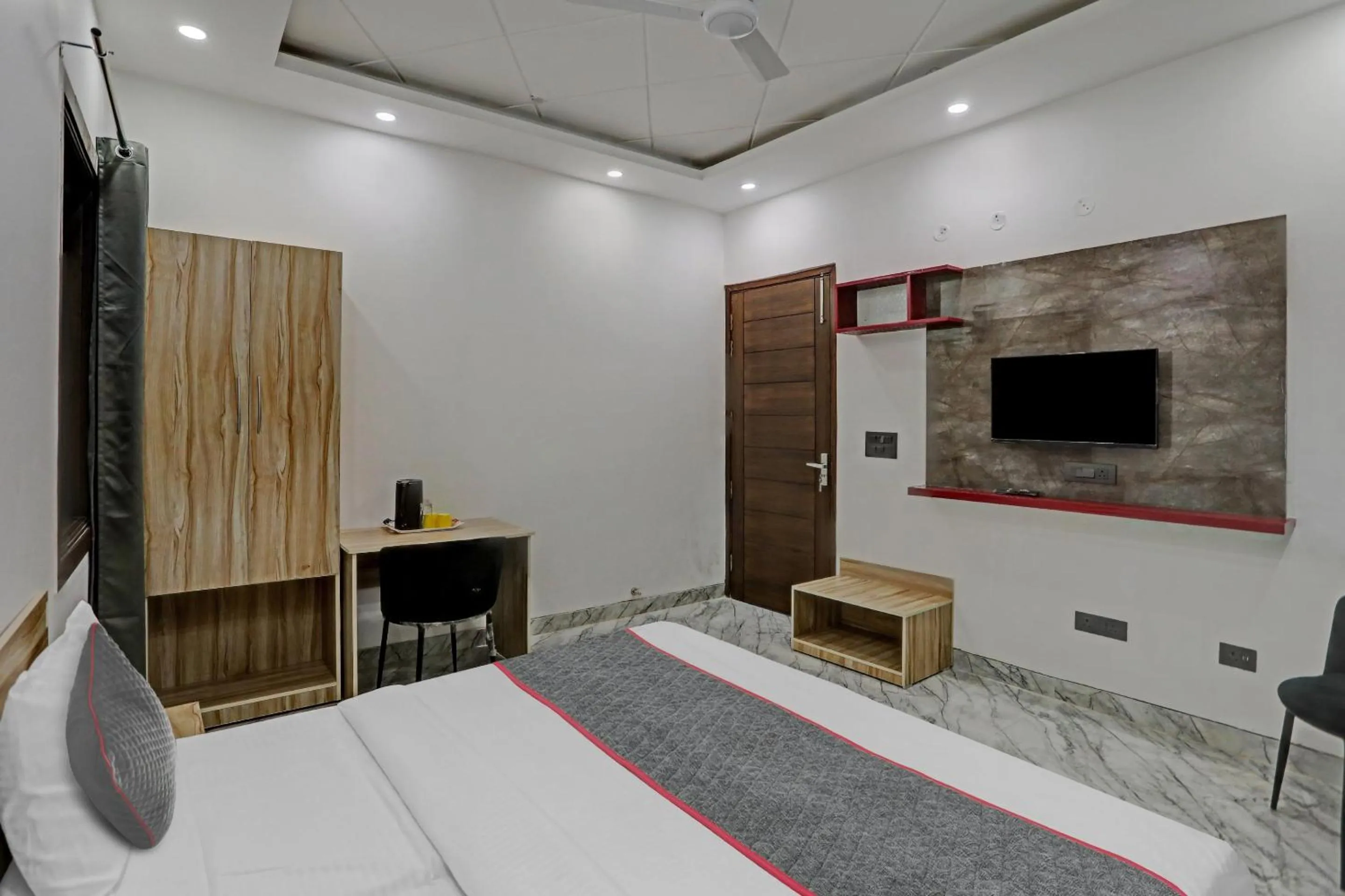 Bedroom, Bed in Townhouse Xanthe - Boutique Hotel