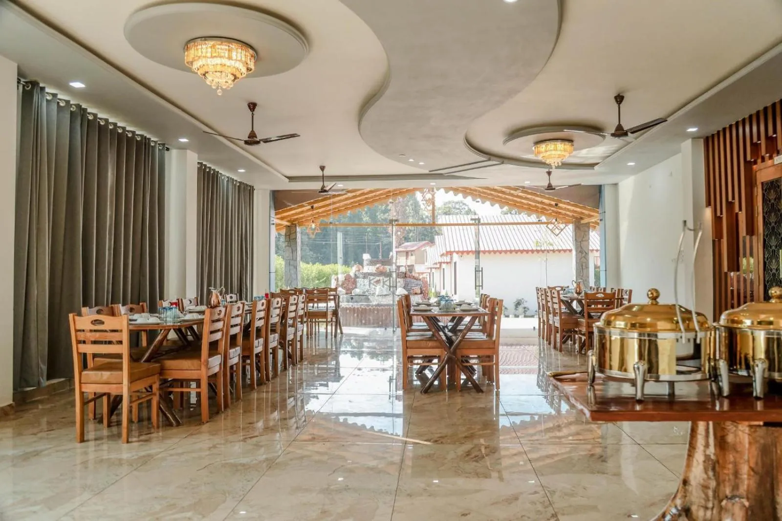 Restaurant/places to eat in KK Jungle View Resort