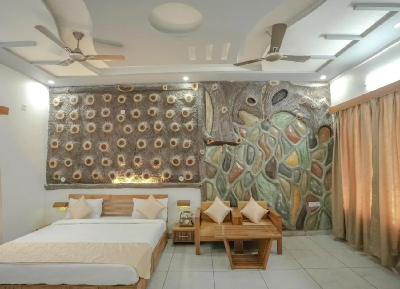 Bedroom, Bed in KK Jungle View Resort - Jim Corbett