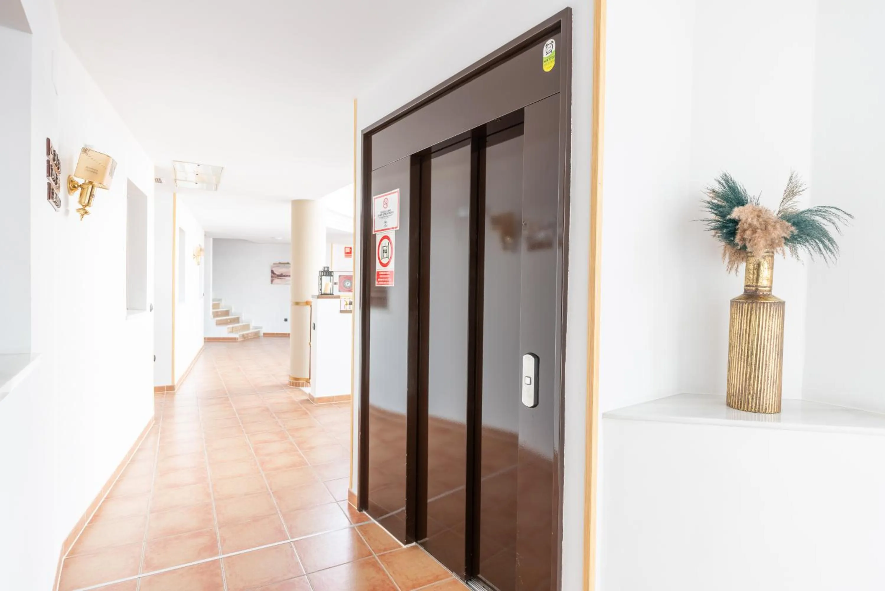 elevator in HOTEL HACIENDA SANTA BARBARA