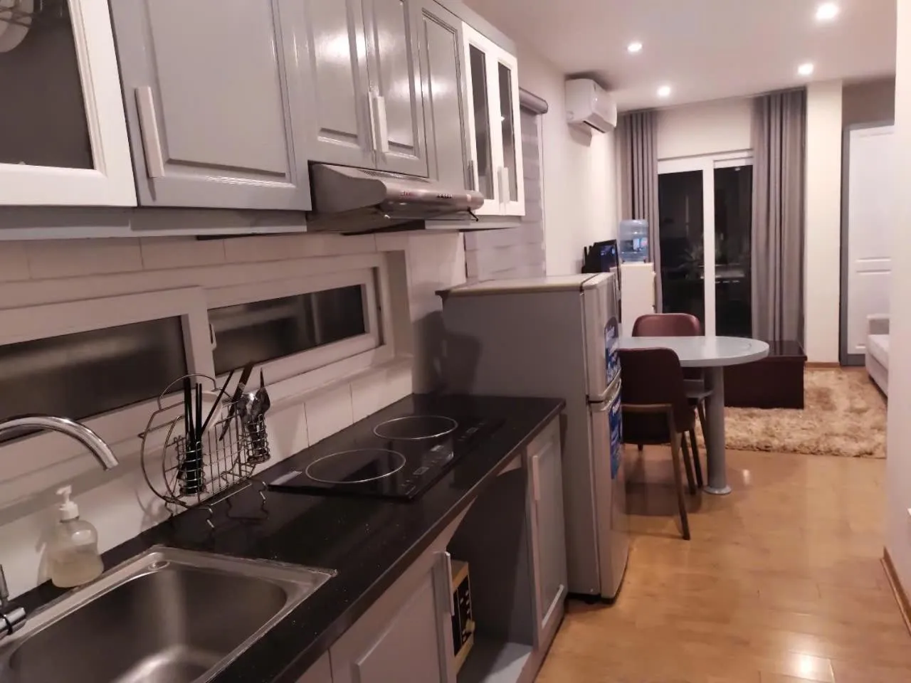 Kitchen or kitchenette in Ruby Serviced Apartment Phan Ke Binh