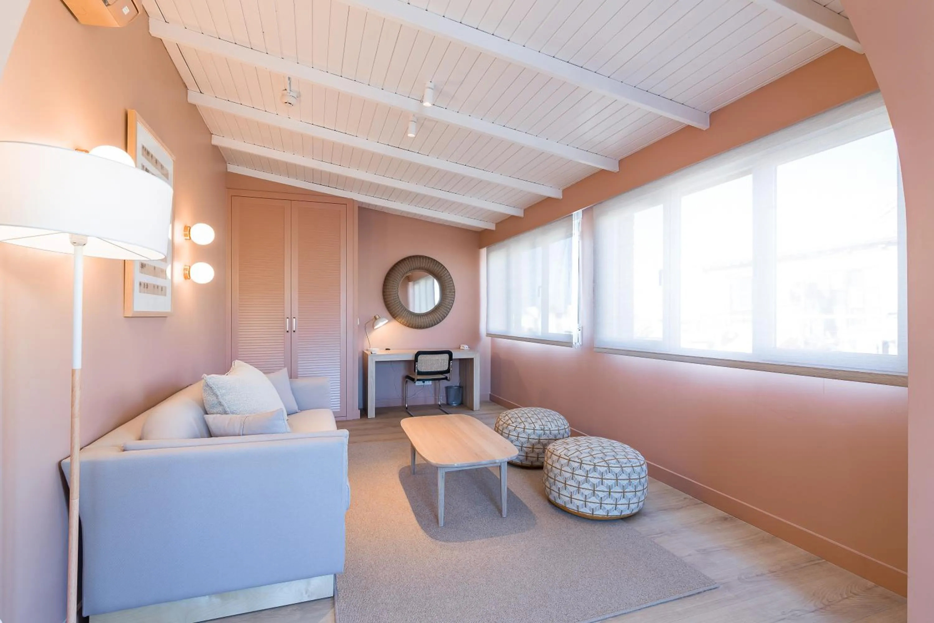 Living room in U-Sense Granada Centro