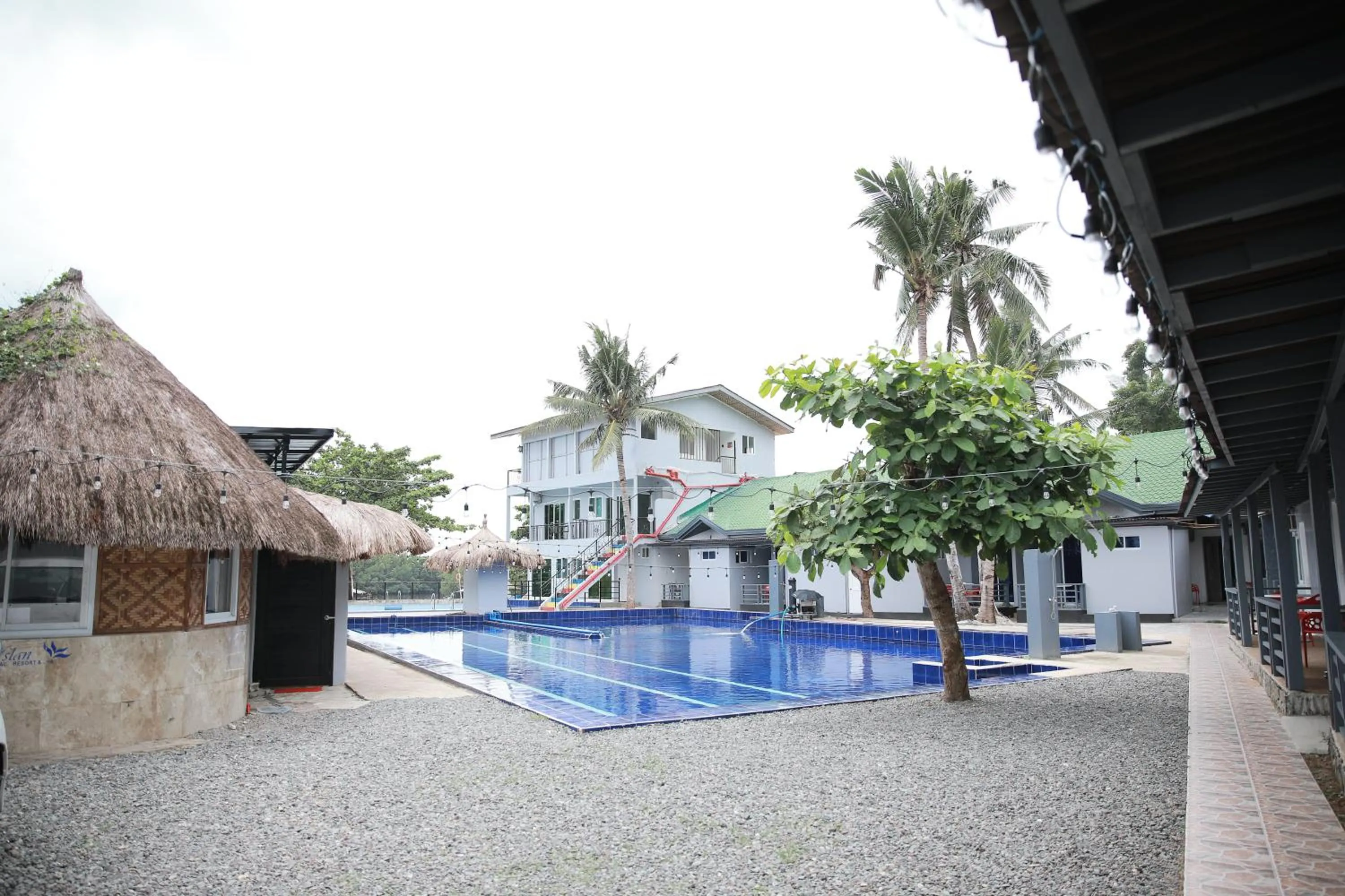 Pool view in 버진 아일랜드 리조트 Virgin Island Resort Restaurant & Spa