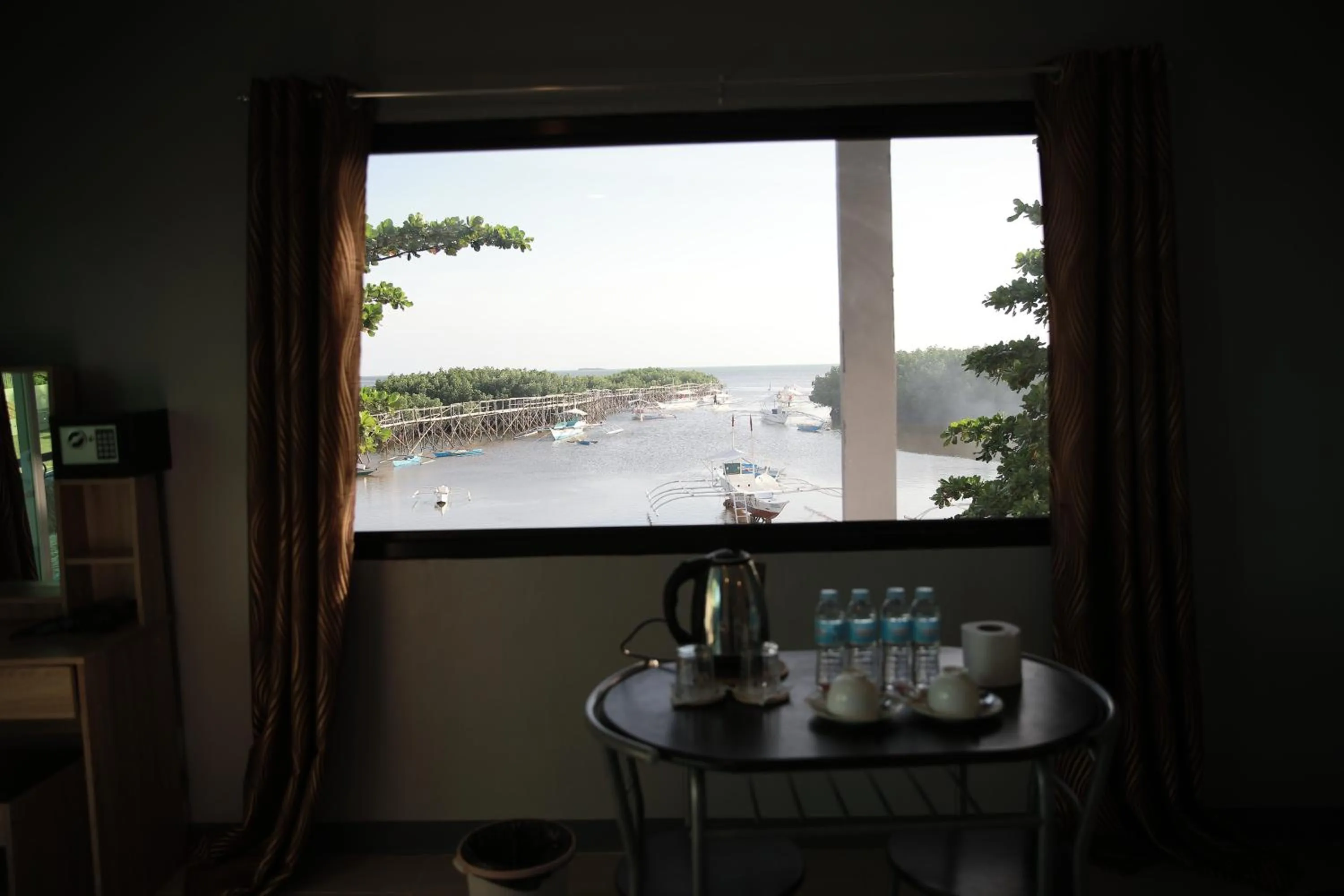 Coffee/tea facilities in 버진 아일랜드 리조트 Virgin Island Resort Restaurant & Spa