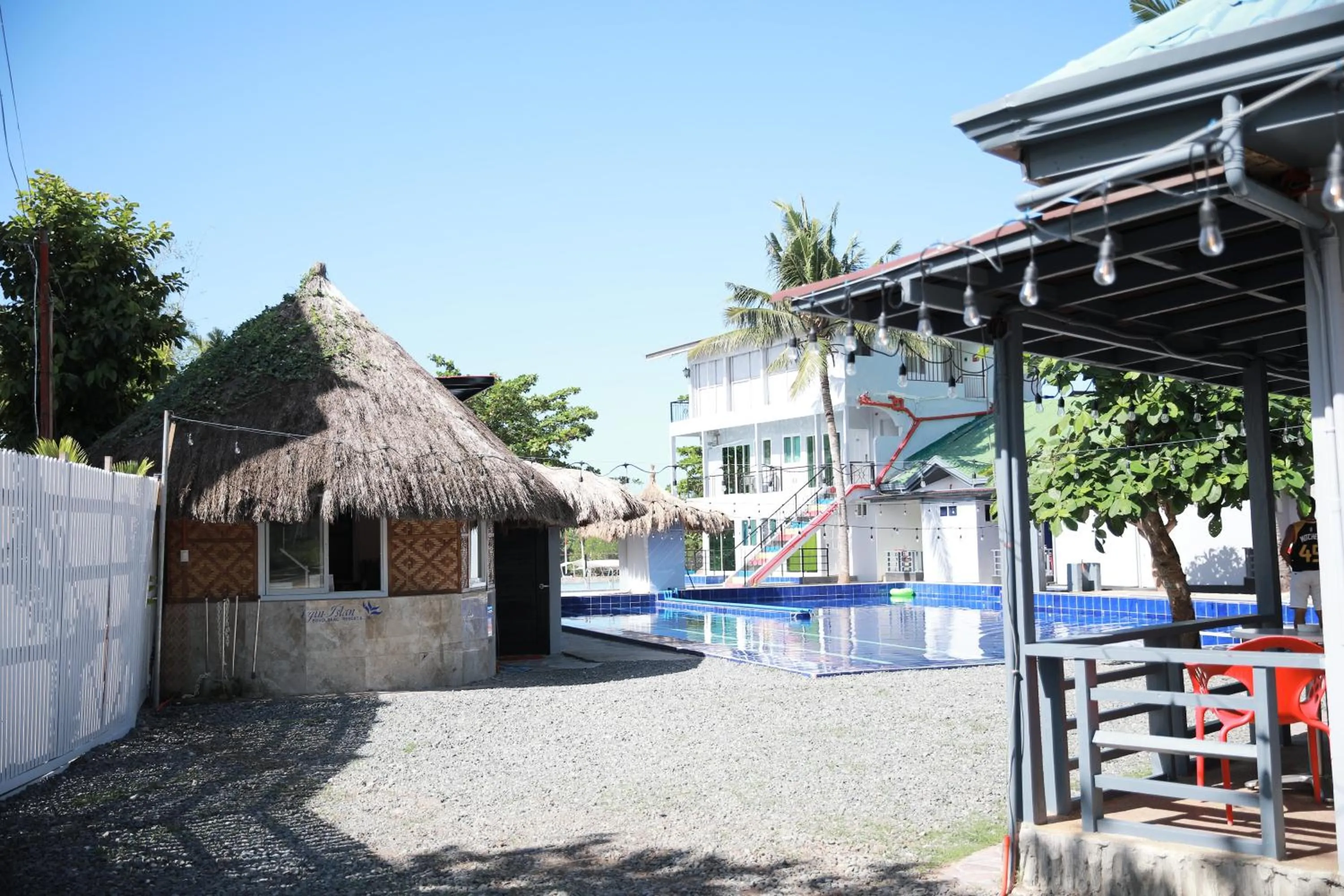 Property building in 버진 아일랜드 리조트 Virgin Island Resort Restaurant & Spa