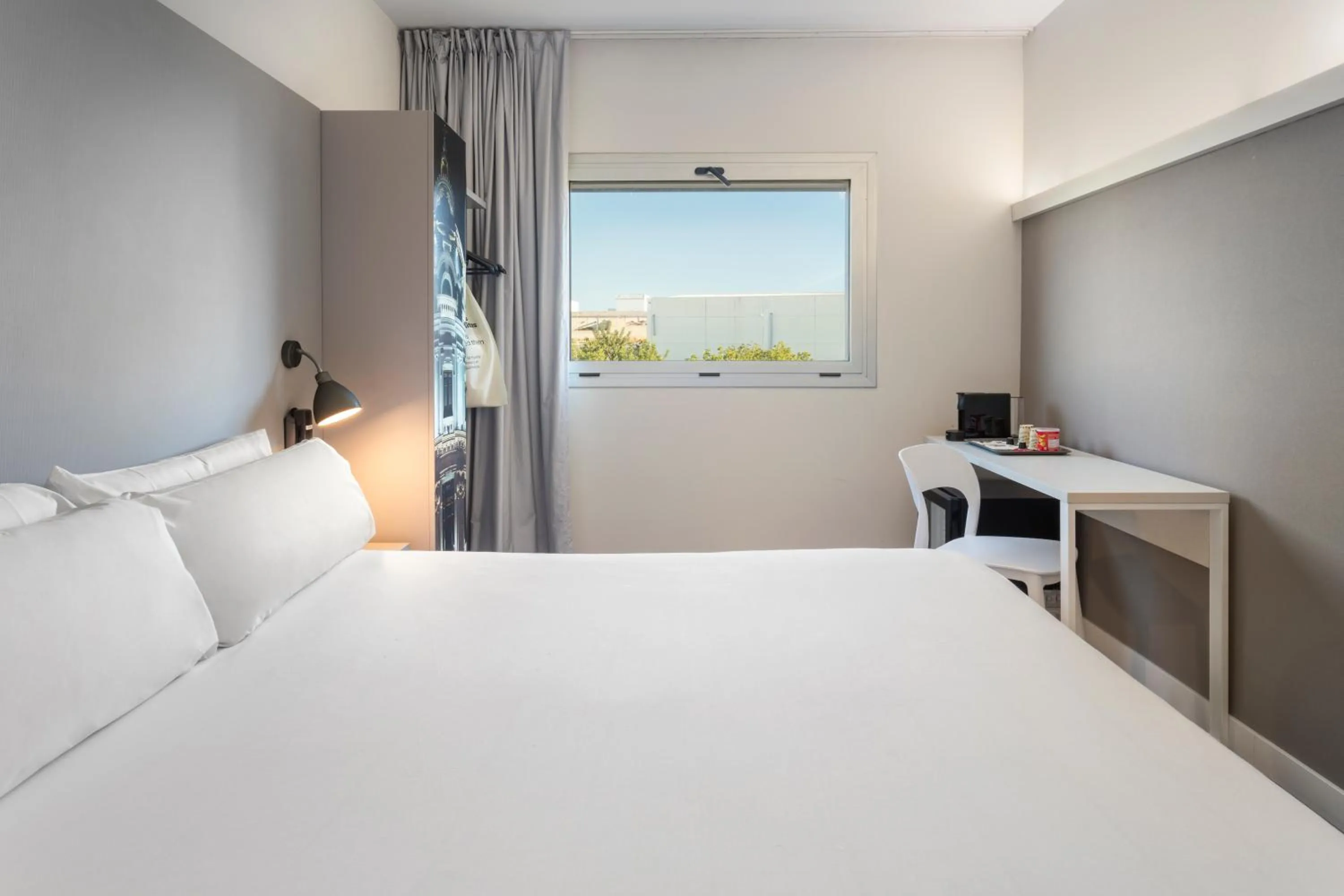 Bed in B&B HOTEL Valencia Aeropuerto