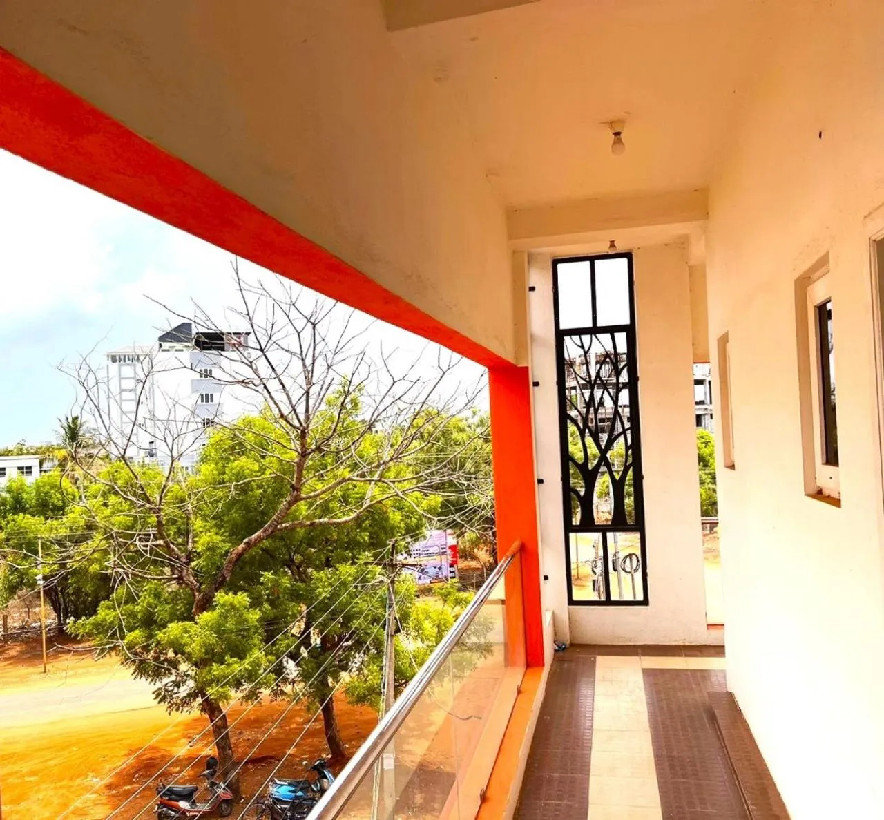 Balcony/Terrace in ASSHAPPYSTAYINN HOTEL