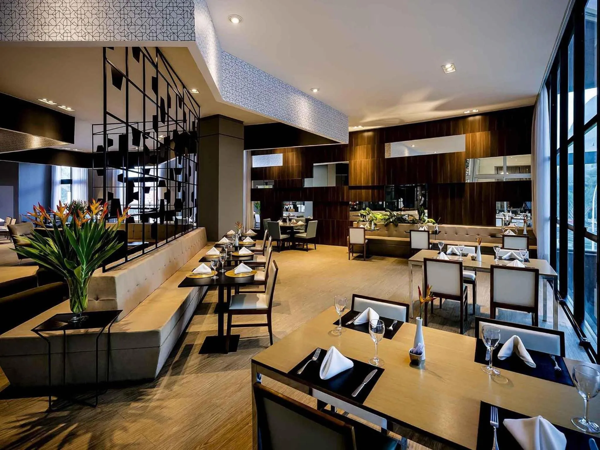 Restaurant/places to eat in Grand Mercure Brasilia Eixo Monumental