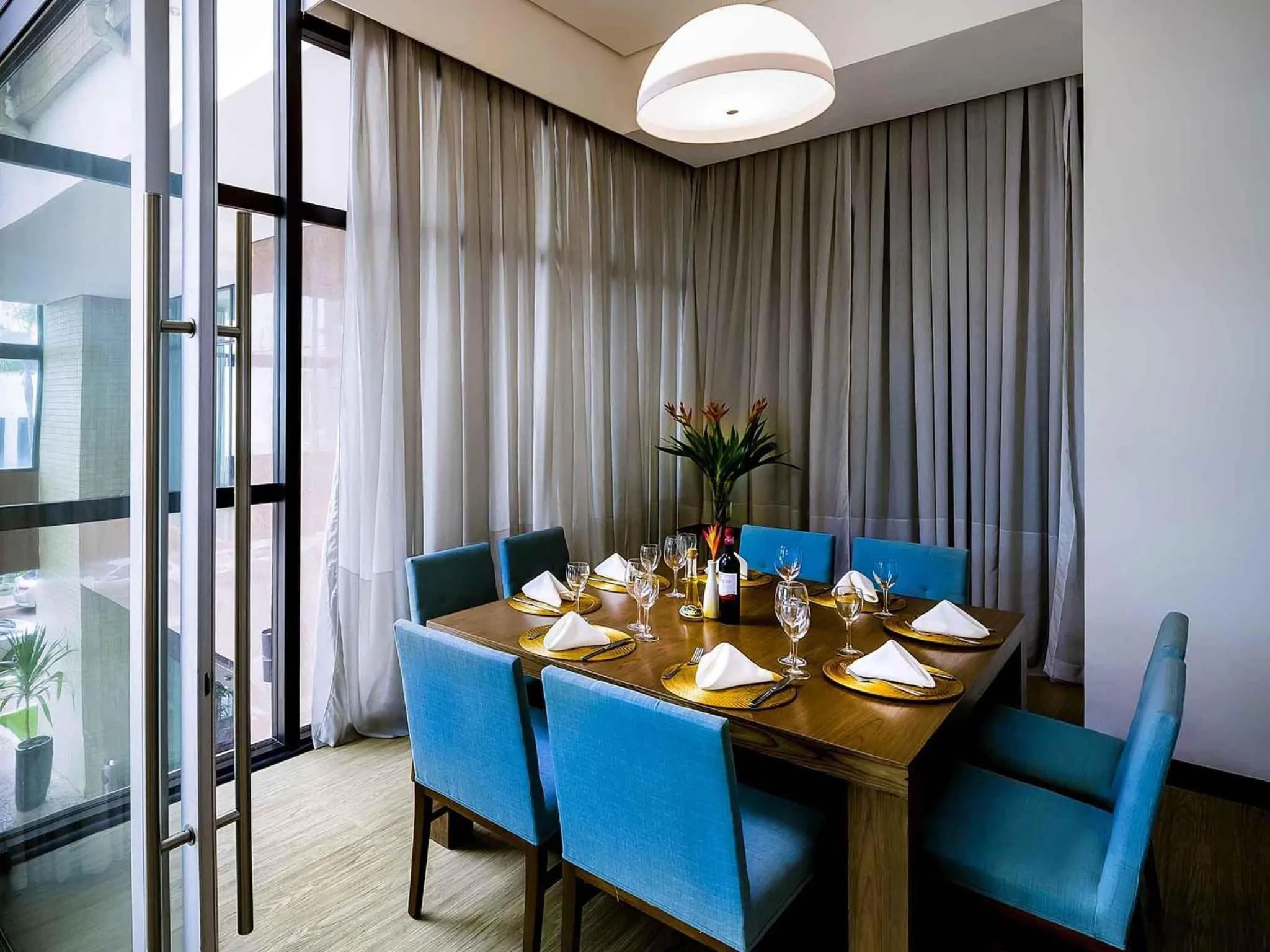 Restaurant/places to eat in Grand Mercure Brasilia Eixo Monumental