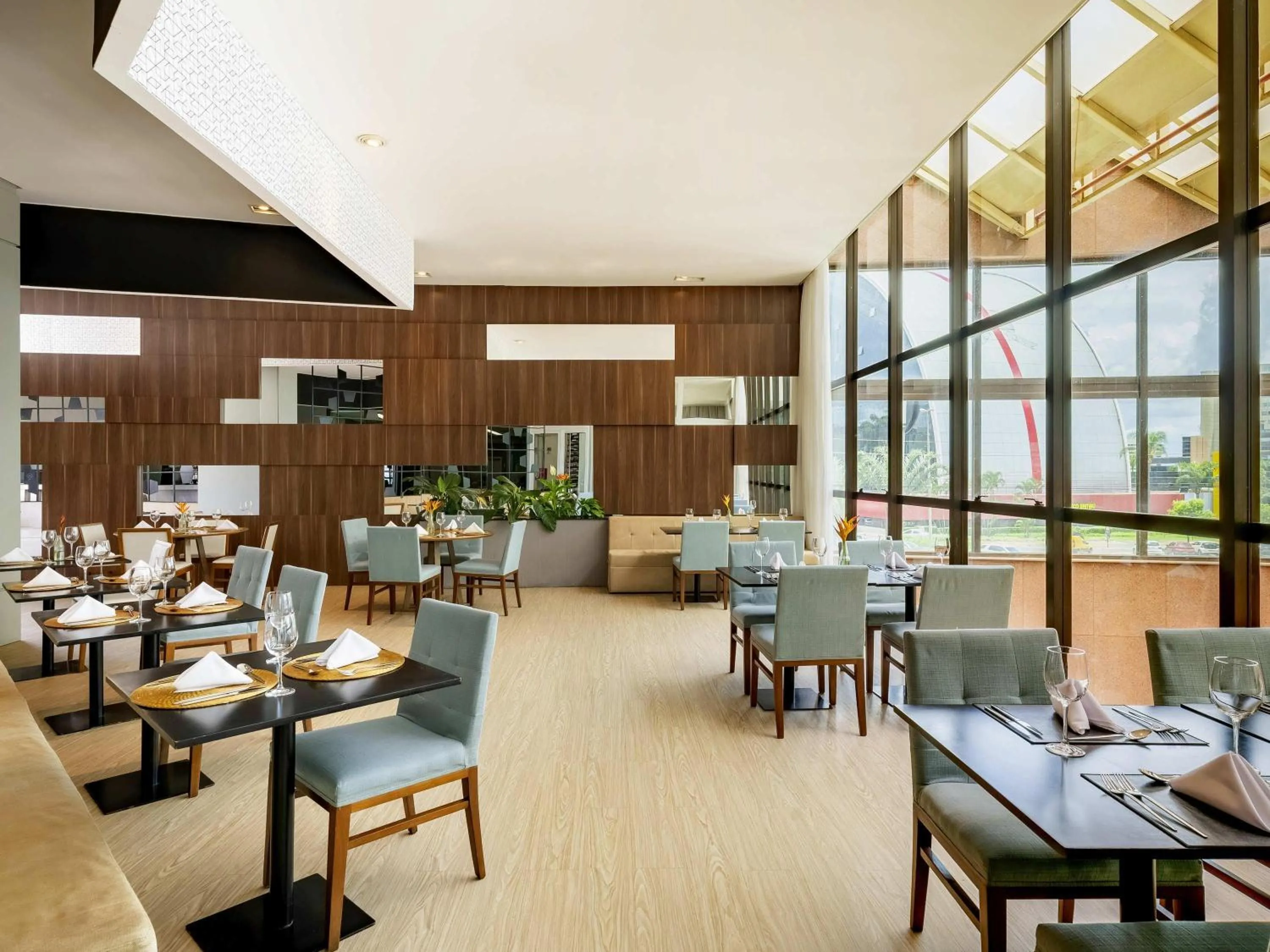 Lounge or bar in Grand Mercure Brasilia Eixo Monumental