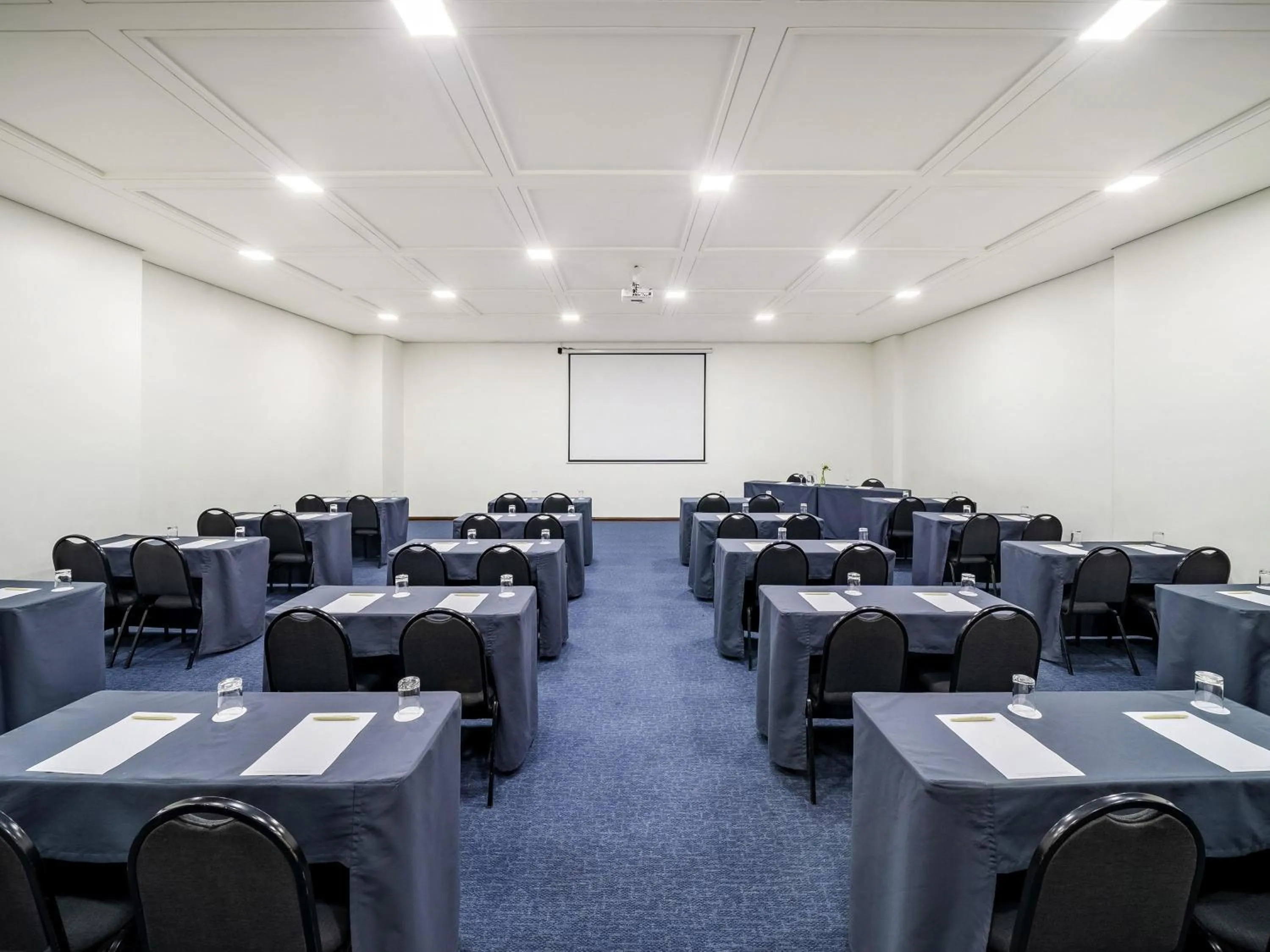 Meeting/conference room in Grand Mercure Brasilia Eixo Monumental