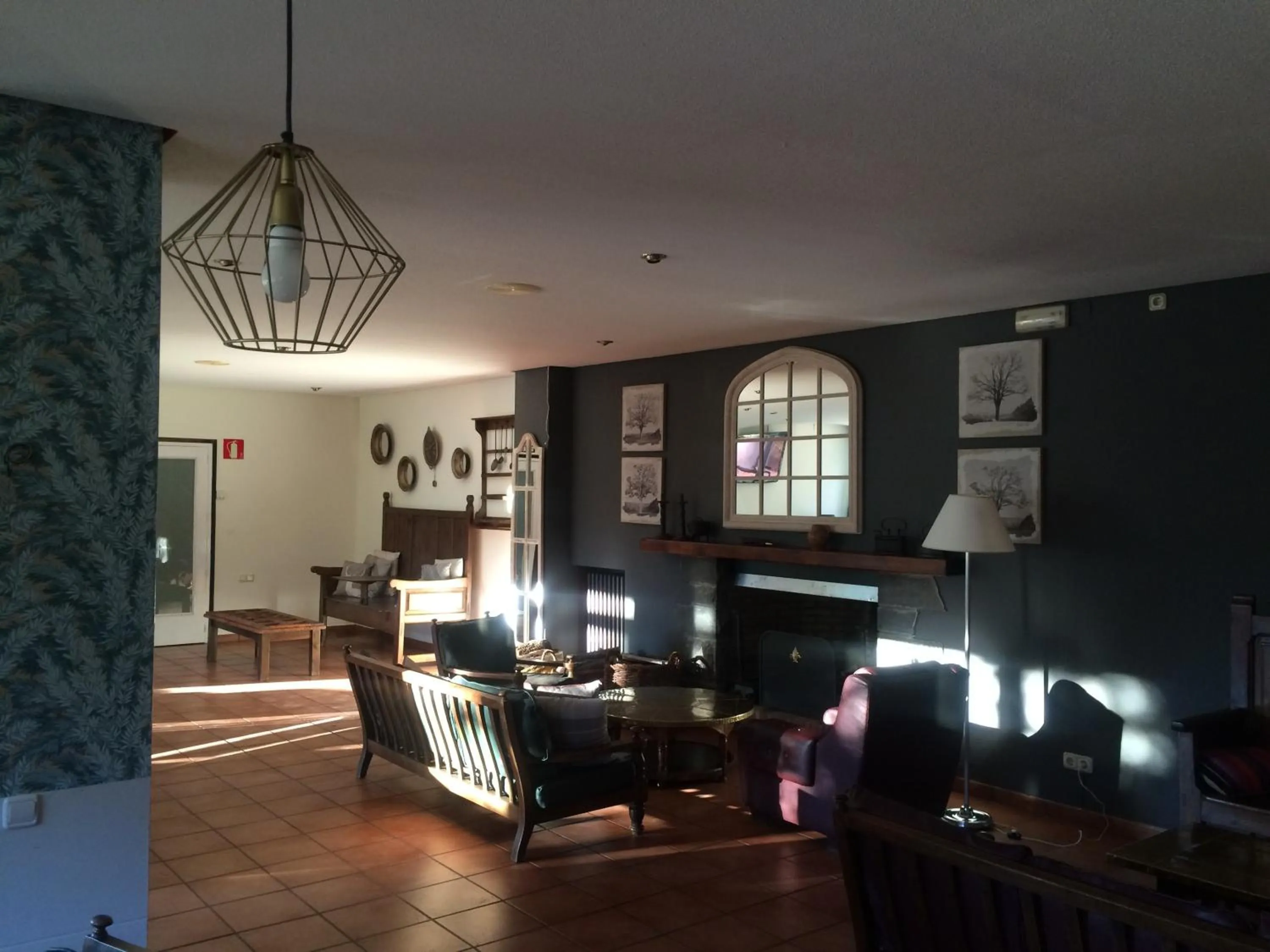 Communal lounge/ TV room in Hotel La Pardina