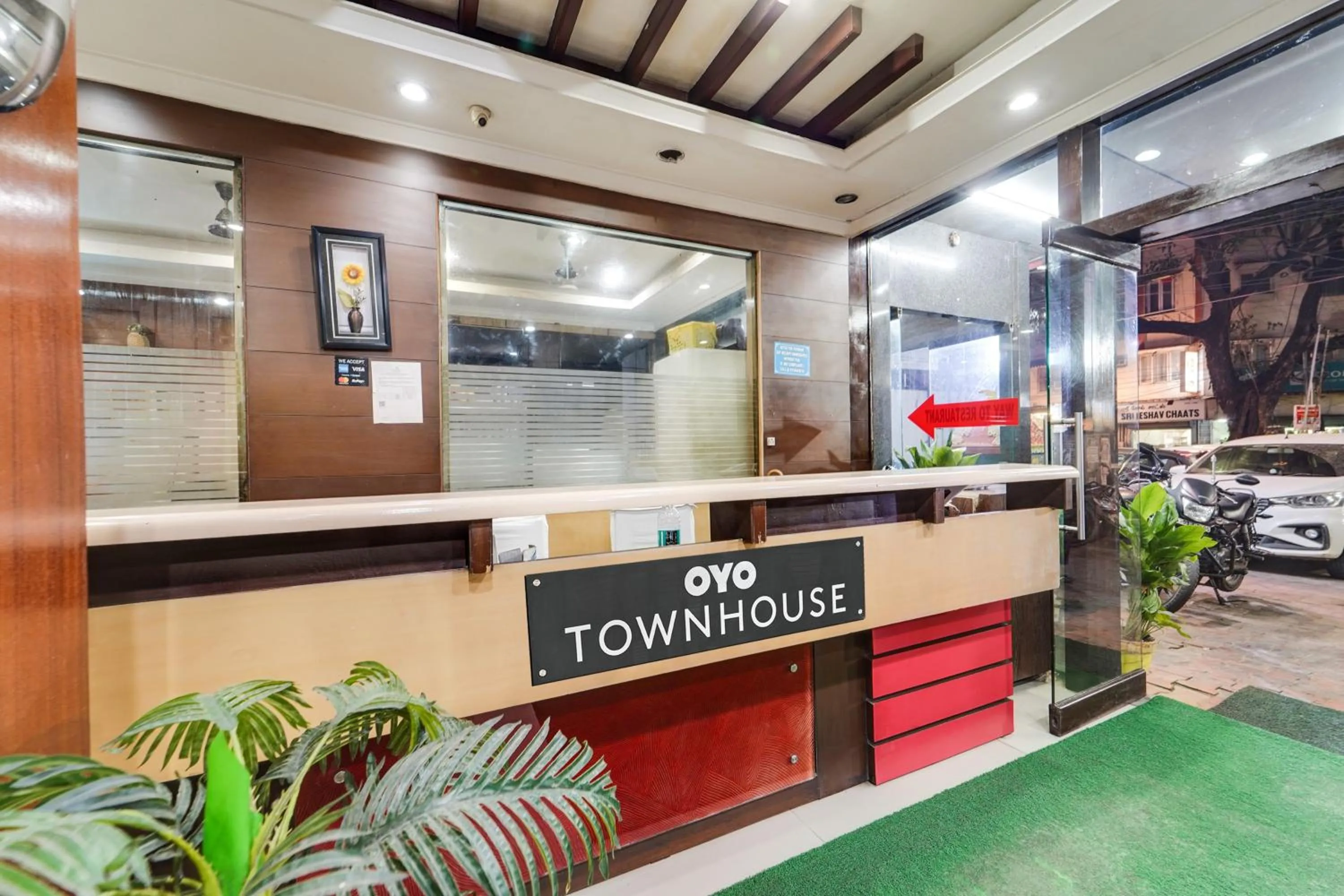 Lobby or reception in Townhouse Garden City Chennai