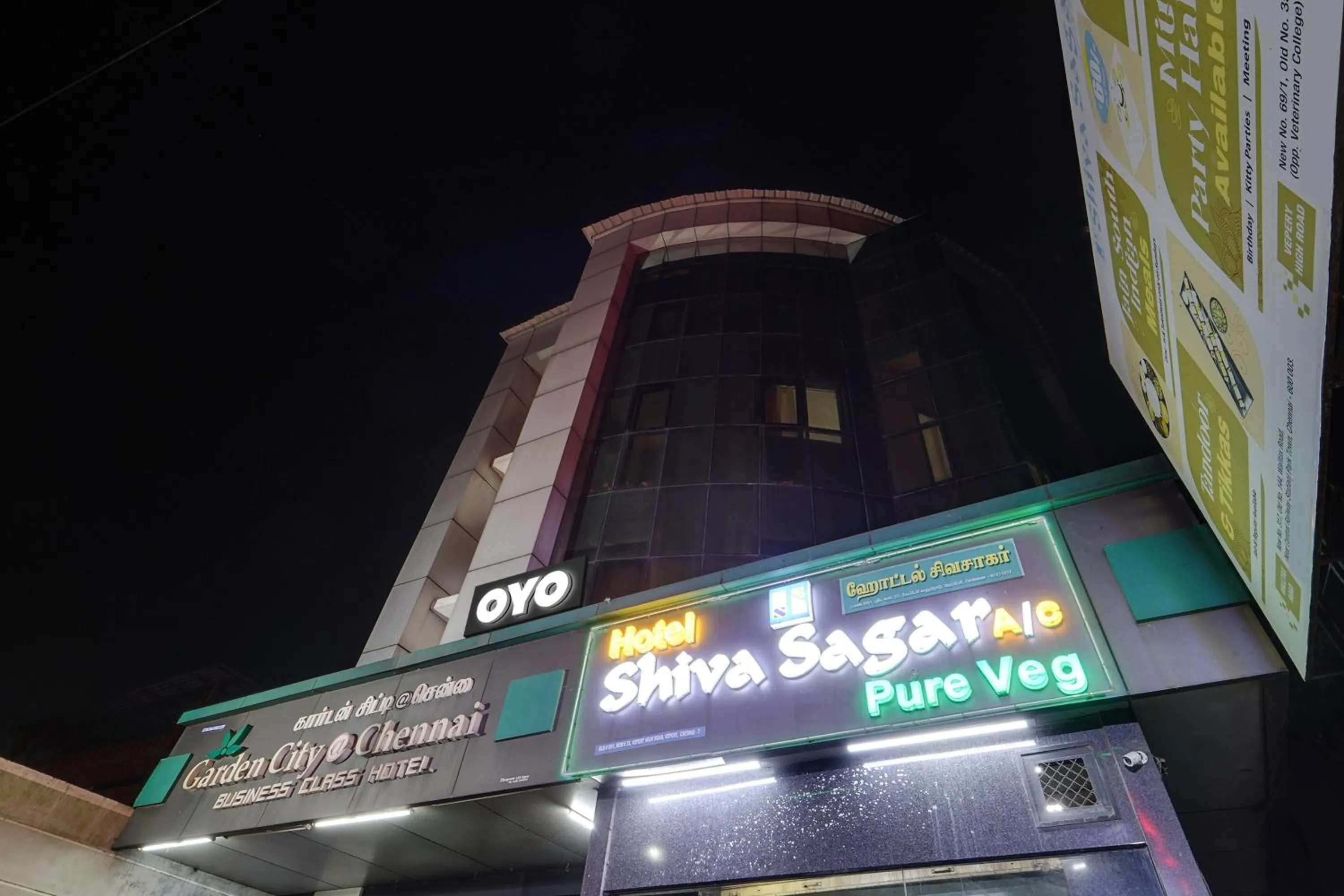 Facade/entrance in Townhouse Garden City Chennai