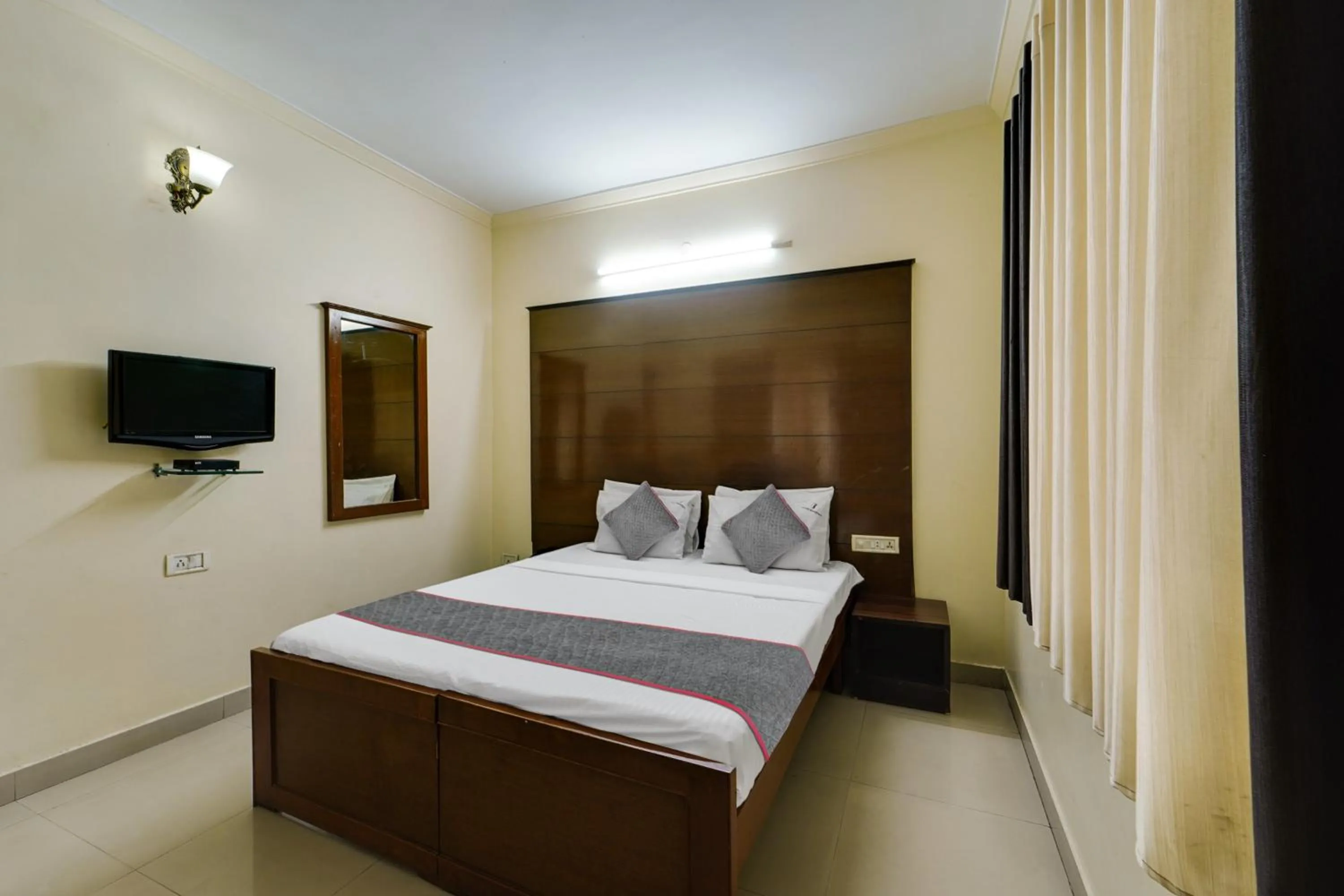 Bedroom in Townhouse Garden City Chennai