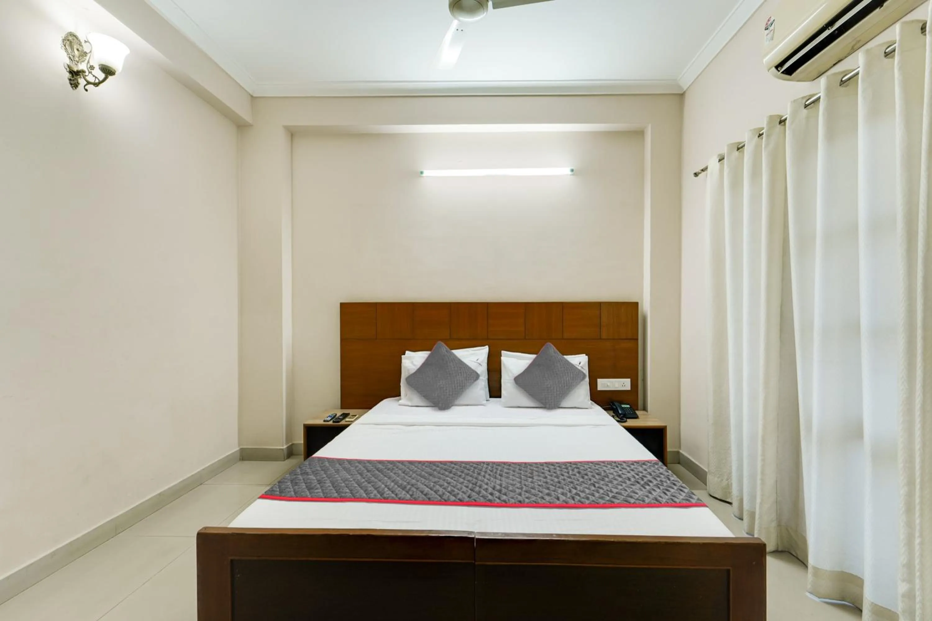 Bedroom in Townhouse Garden City Chennai