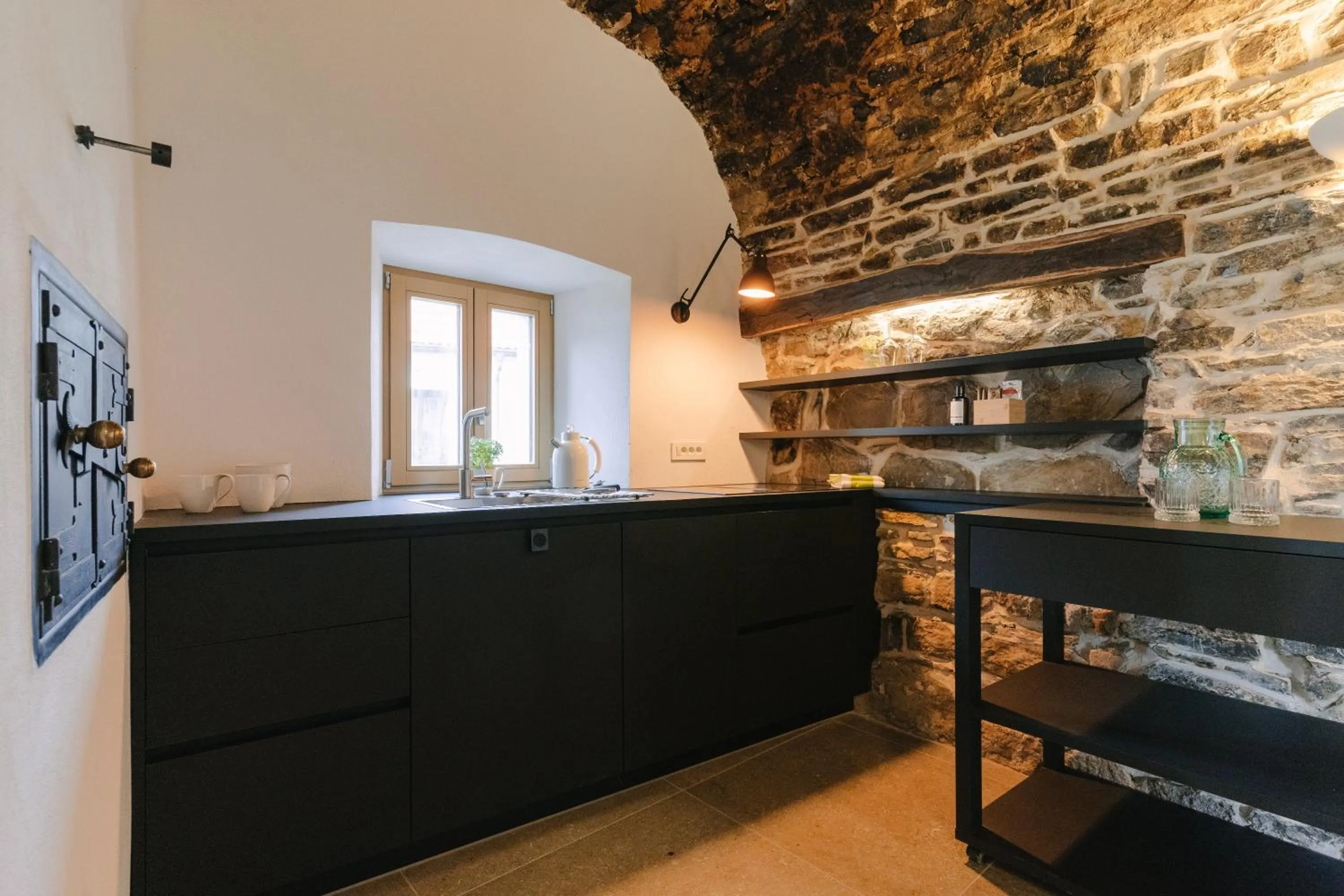 Kitchen or kitchenette in PIRA HOTEL