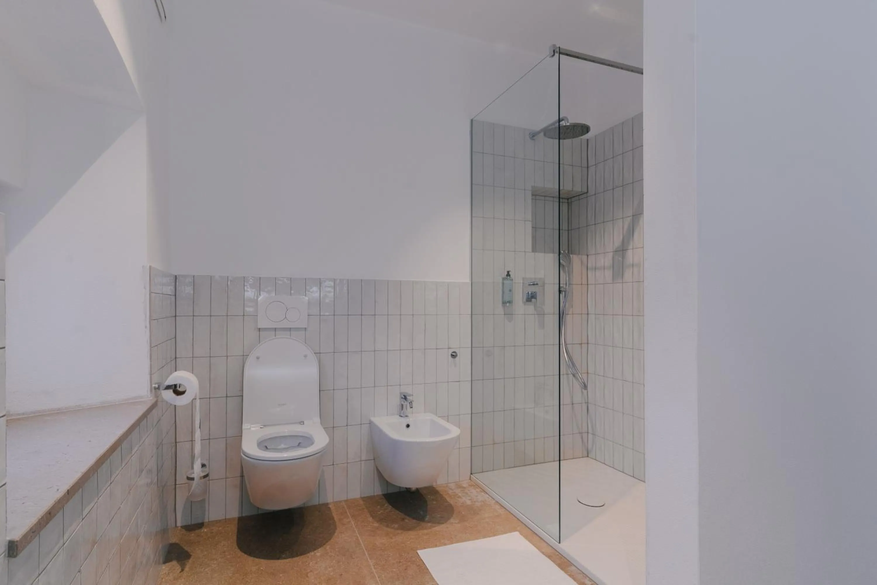 Shower in PIRA HOTEL