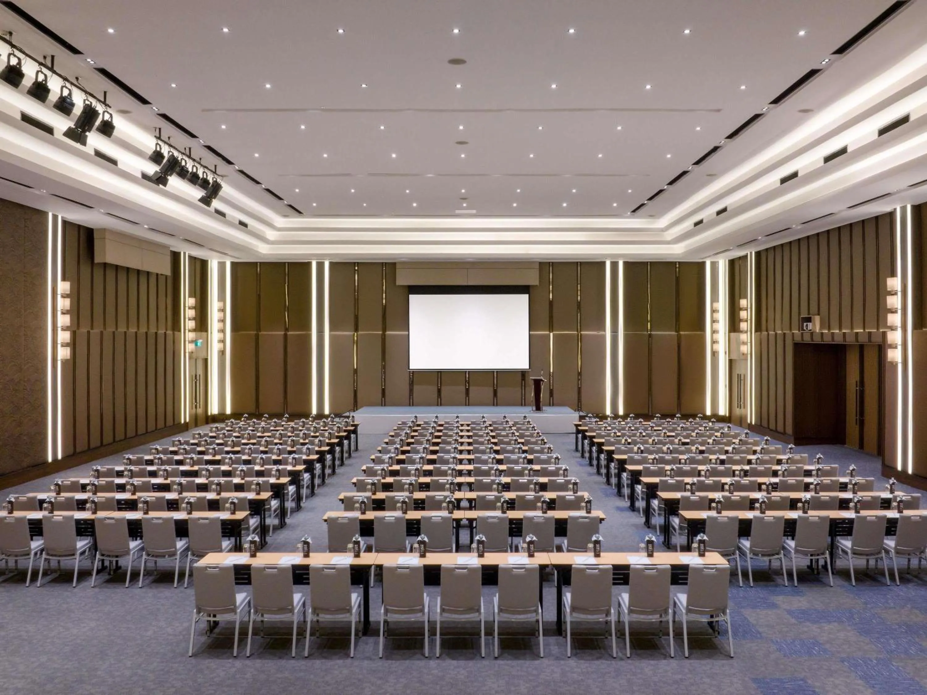 Meeting/conference room in Novotel Rayong Star Convention Centre
