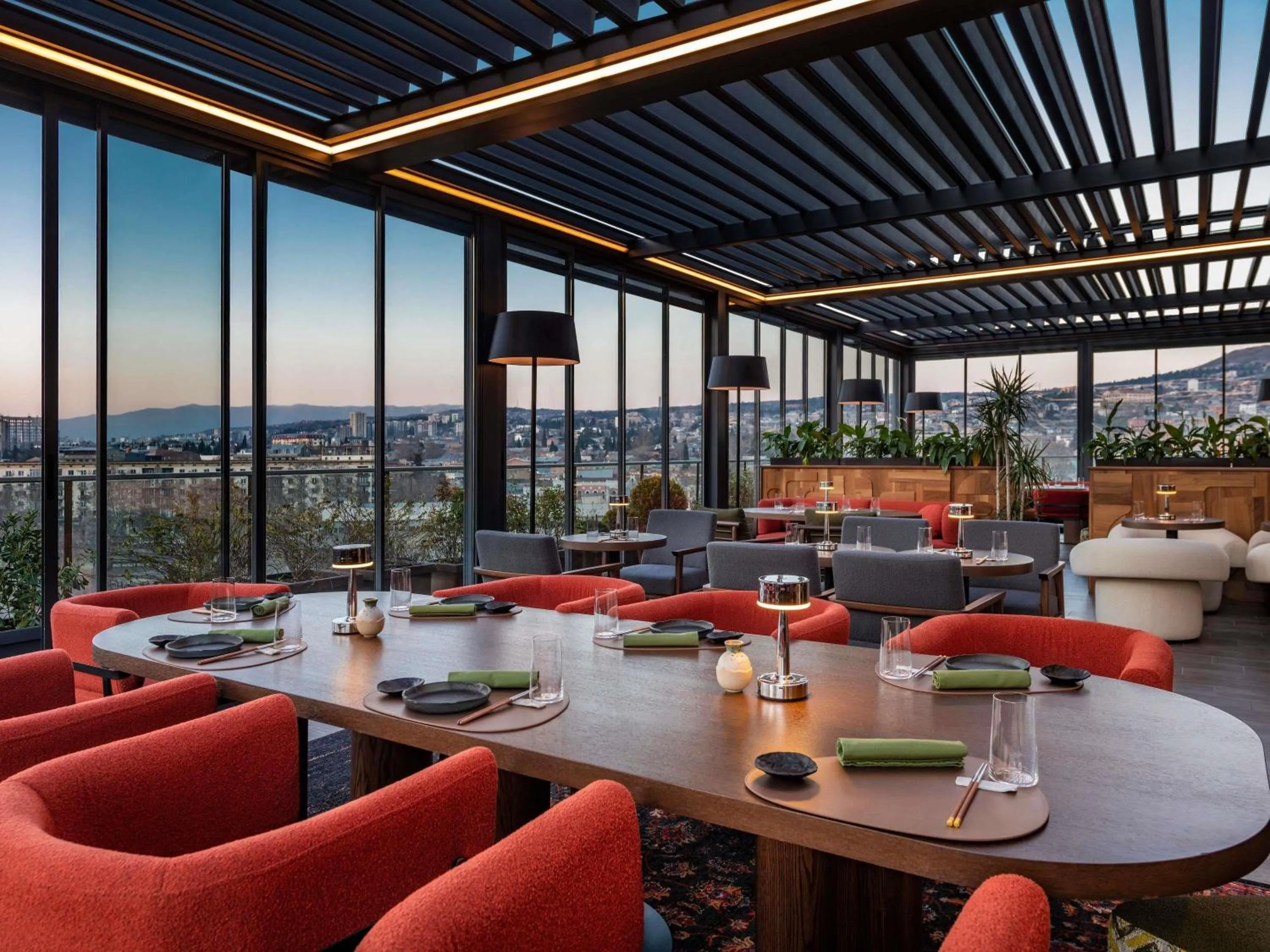 Lounge or bar in Swissôtel Tbilisi