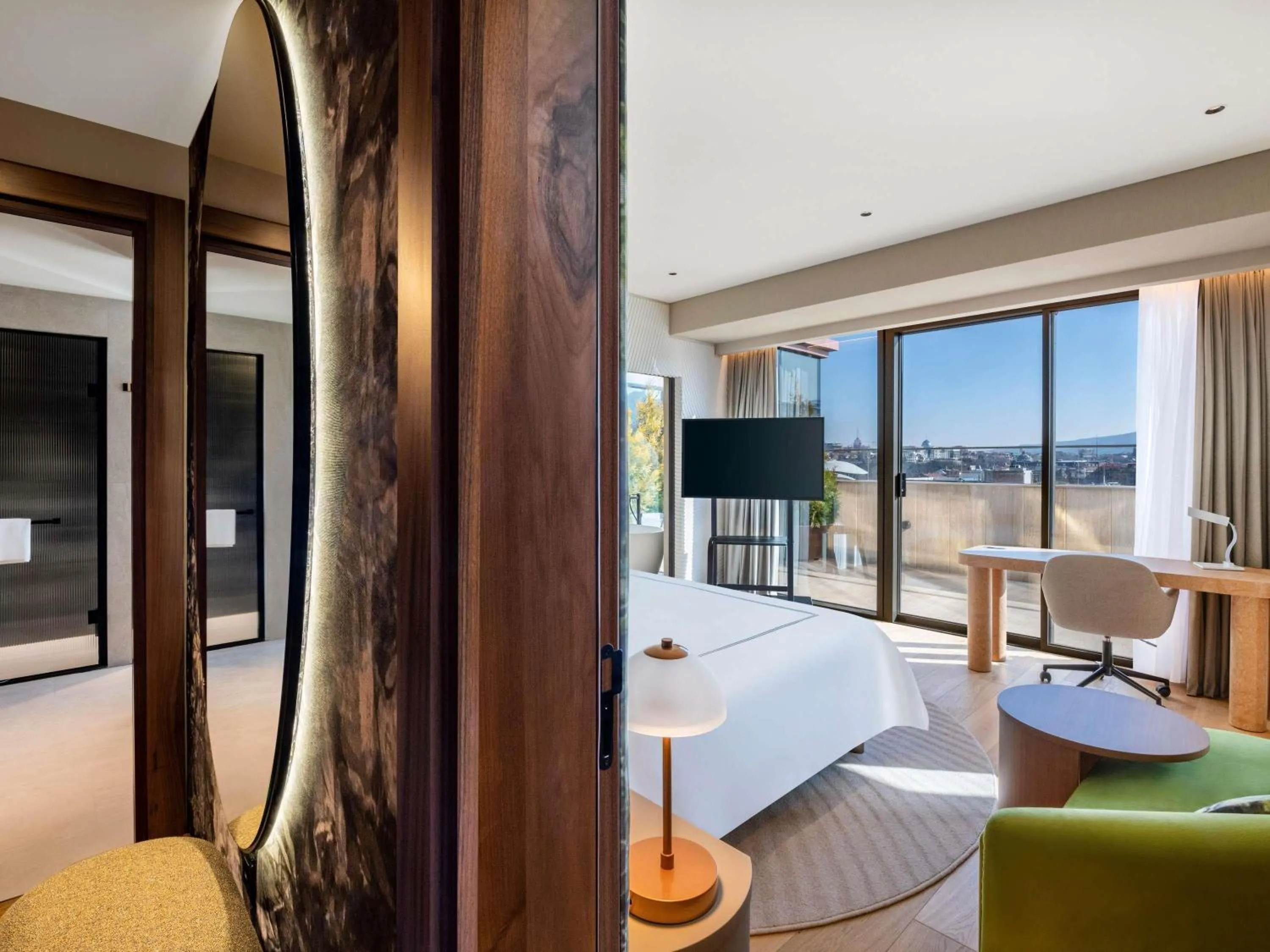 Bedroom in Swissôtel Tbilisi