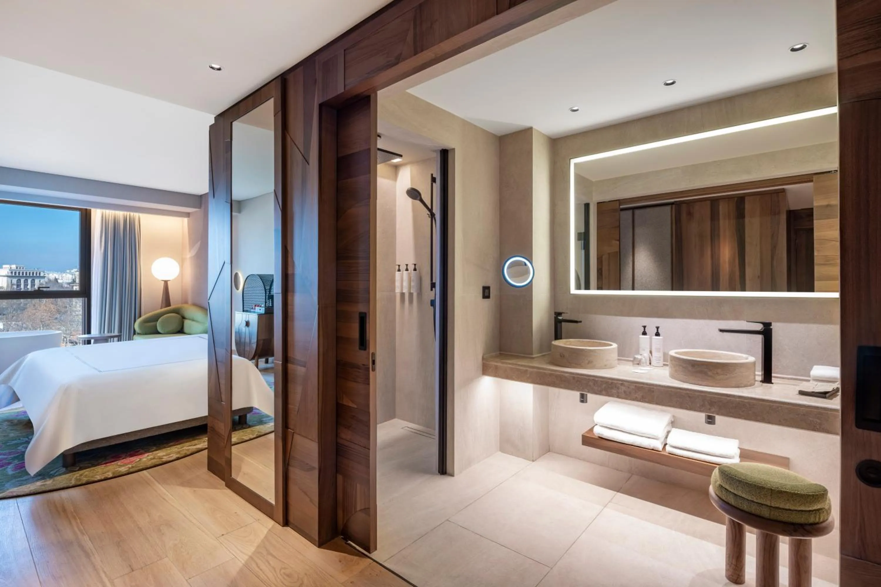 Bed in Swissôtel Tbilisi