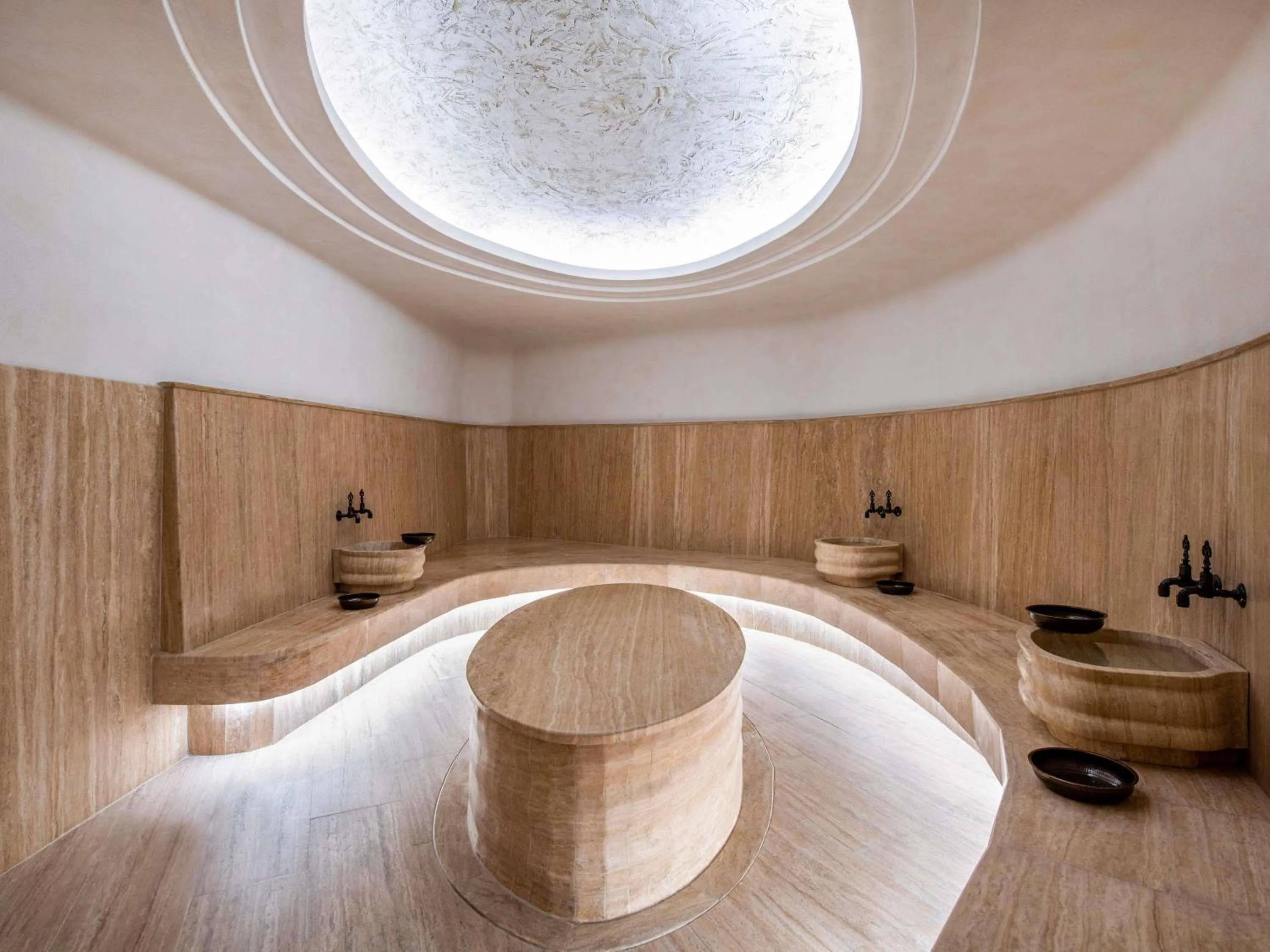 Property building in Swissôtel Tbilisi