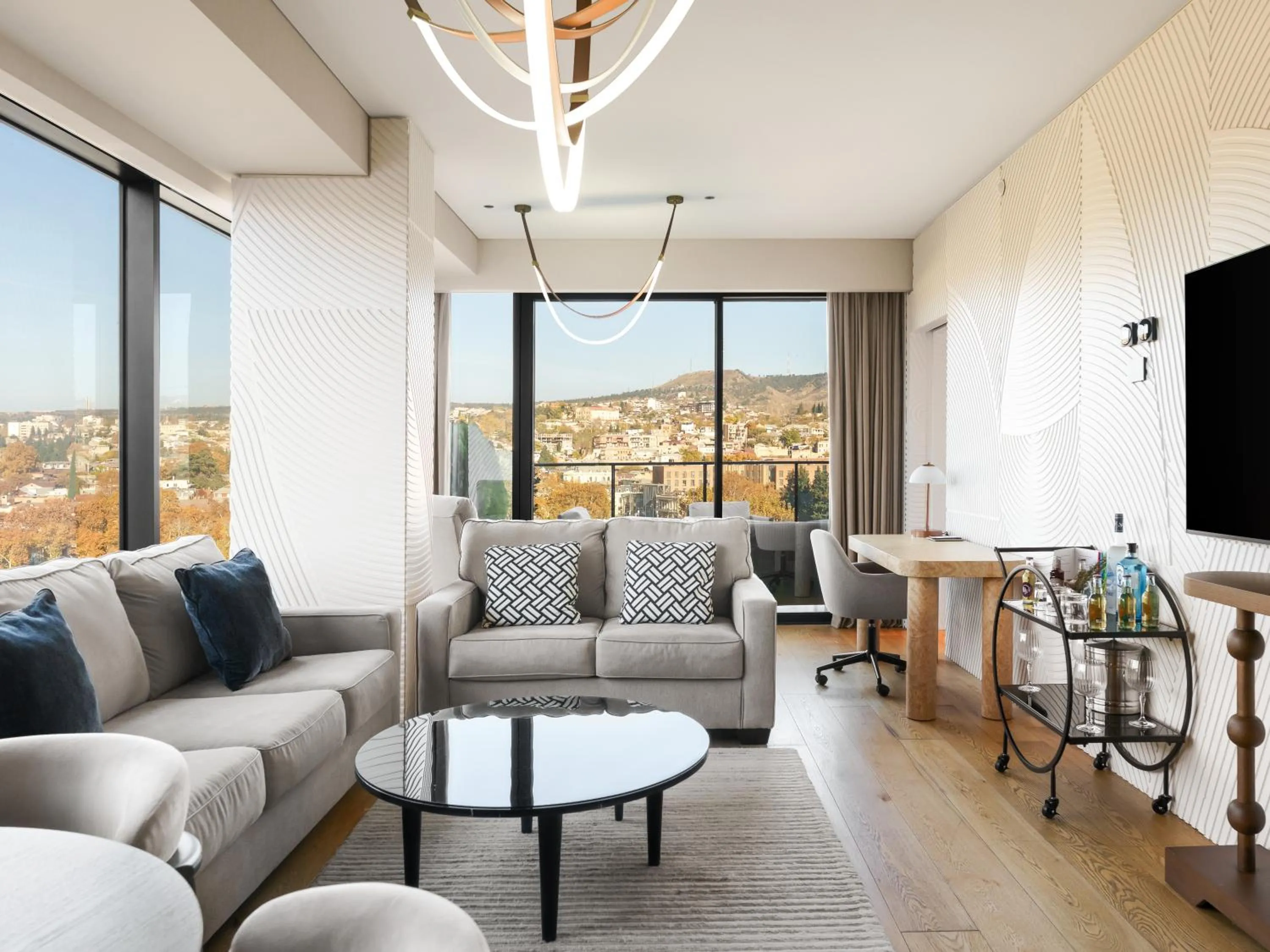 Living room in Swissôtel Tbilisi