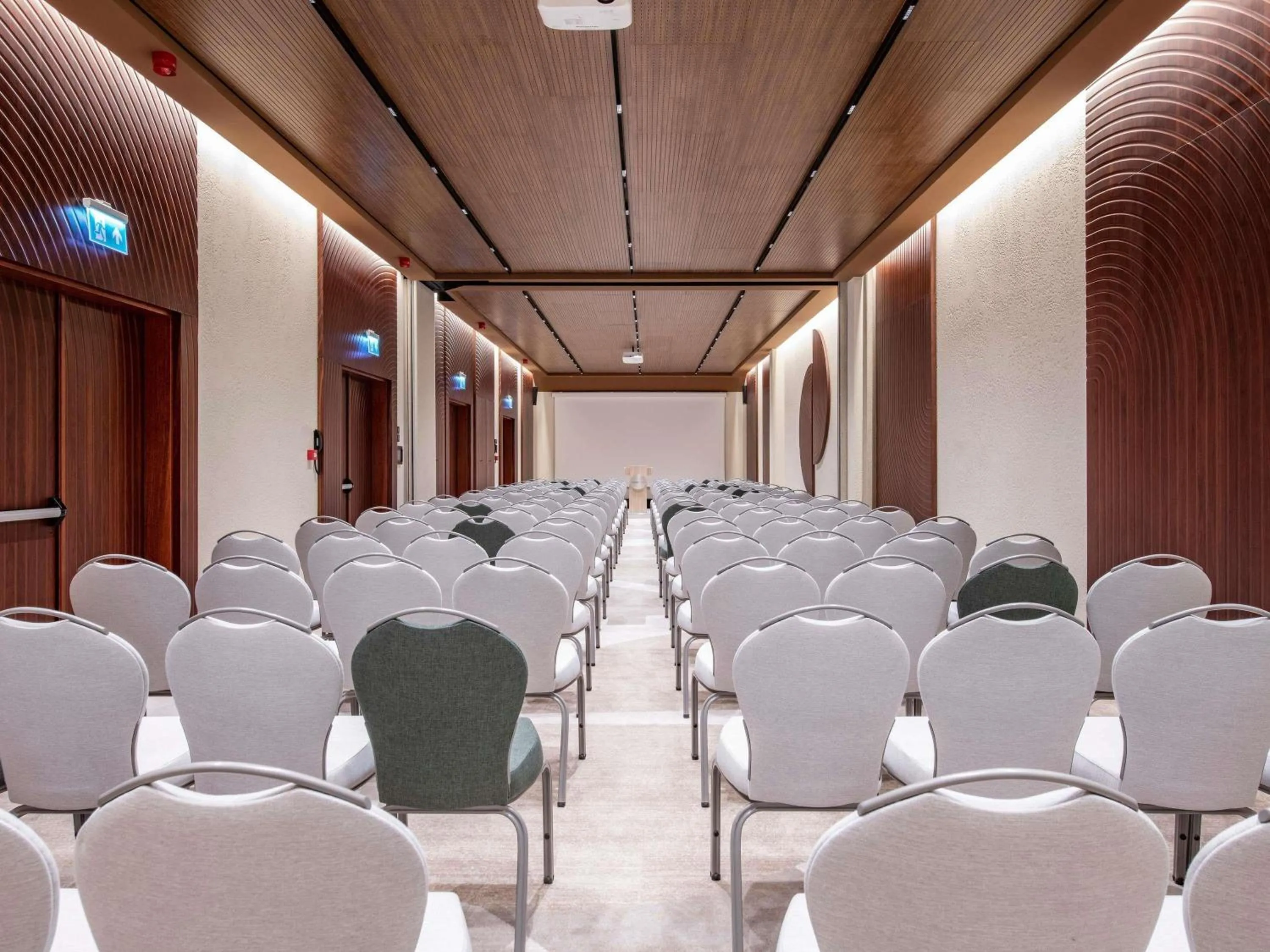 Meeting/conference room in Swissôtel Tbilisi