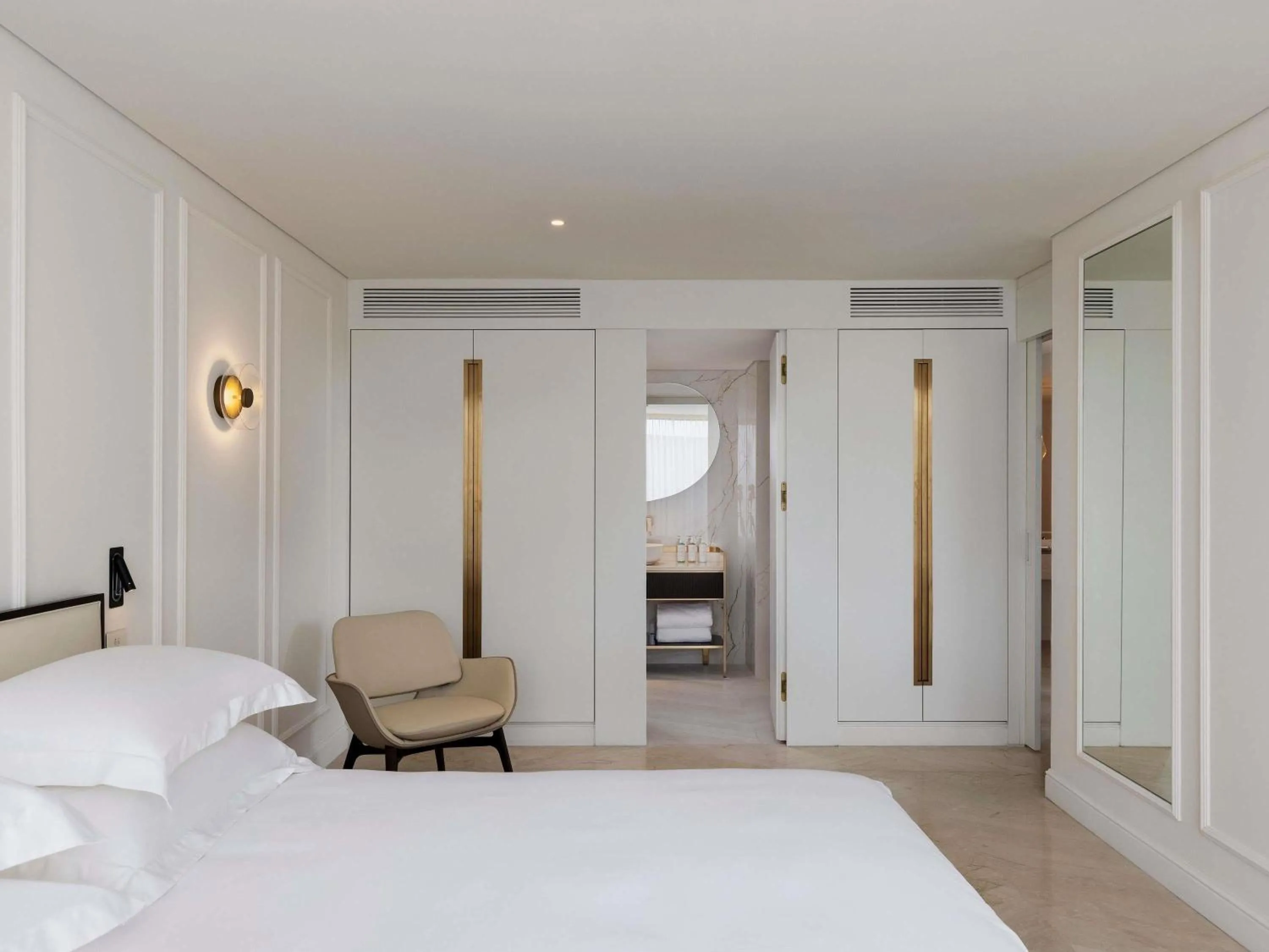 Bedroom, Bed in Theatron Jerusalem Hotel & Spa - MGallery Collection