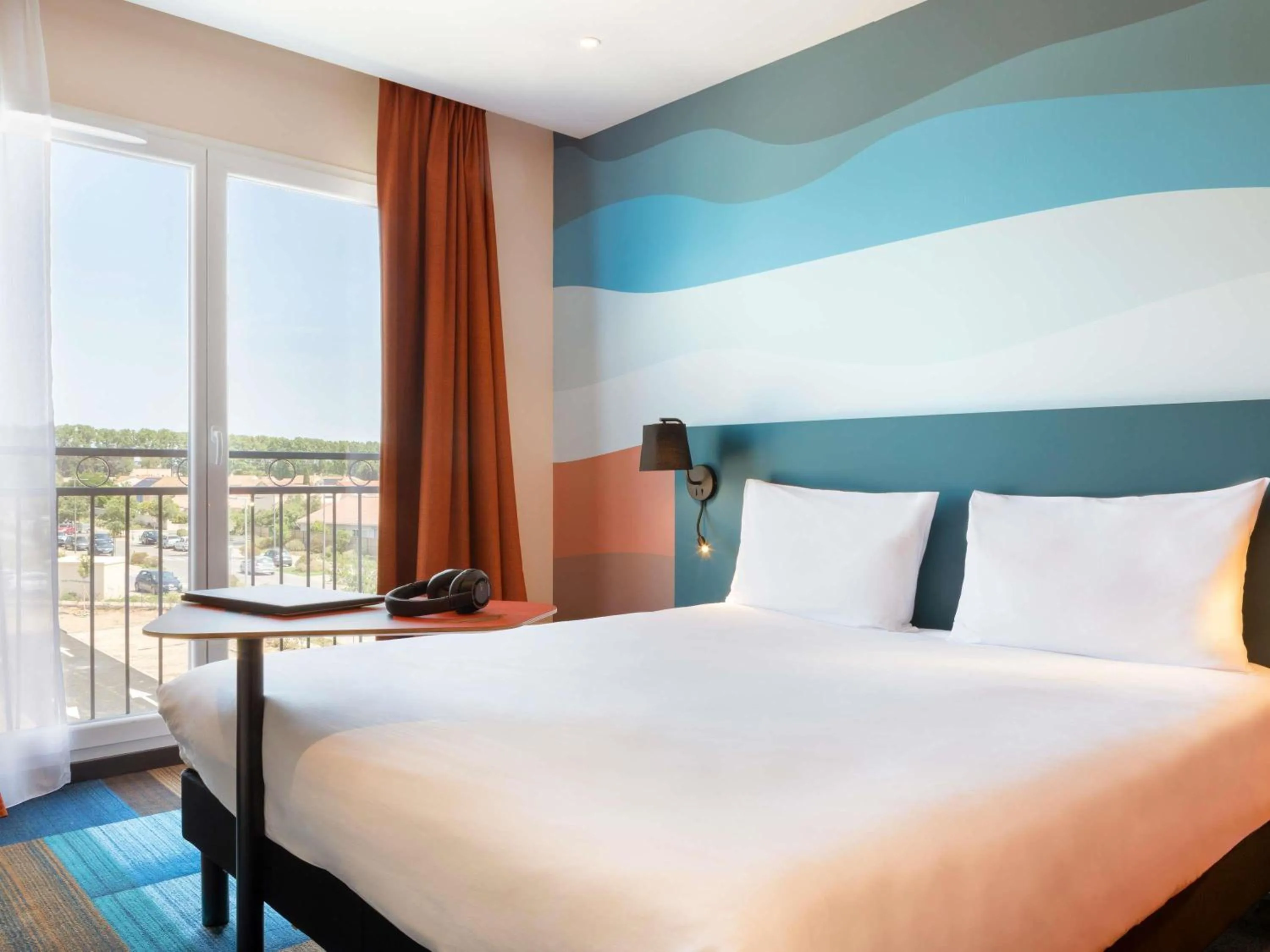 Bedroom, Bed in Ibis Styles Miramas