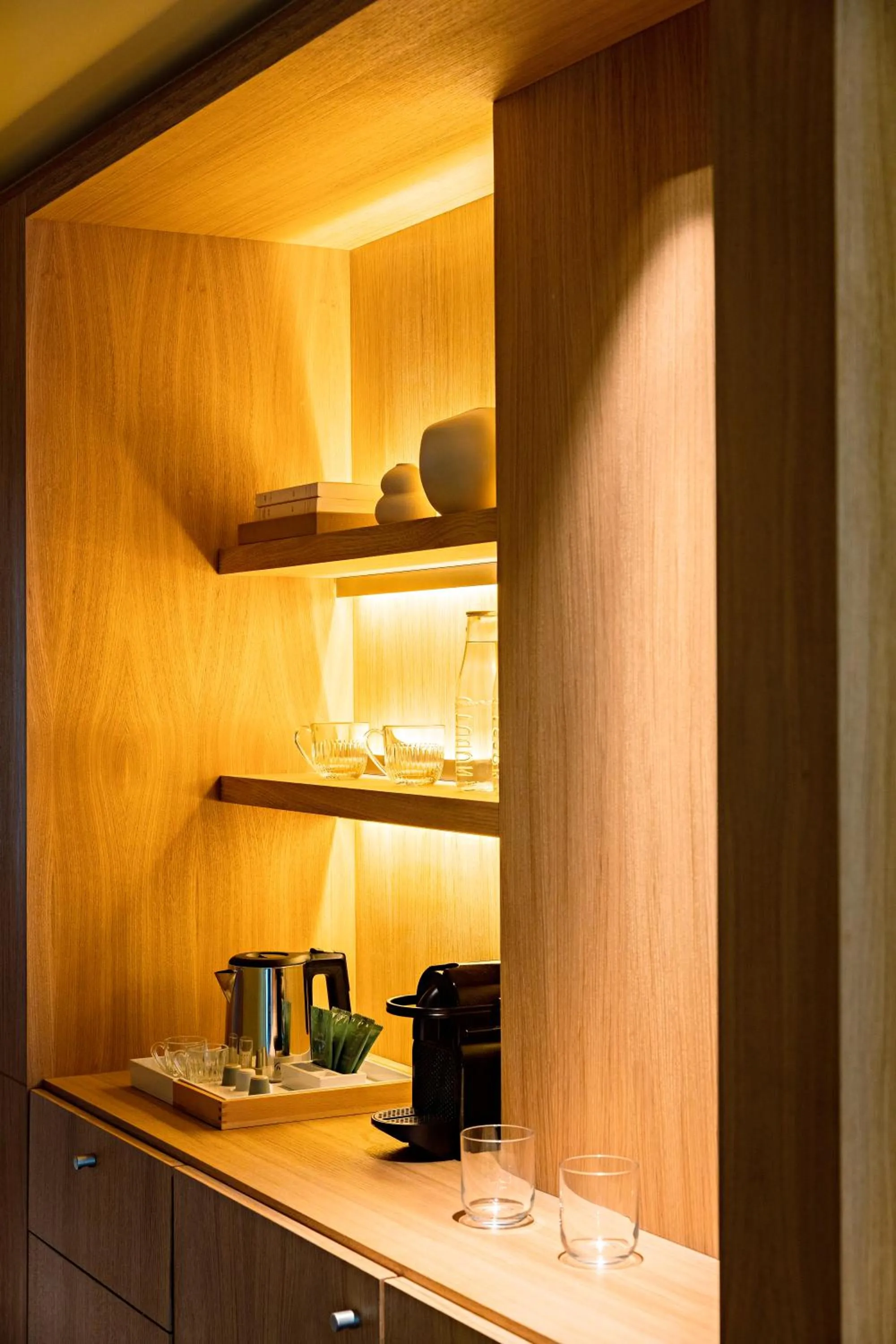 Coffee/tea facilities in Domaine de la Reine Margot Paris-Issy - MGallery Collection