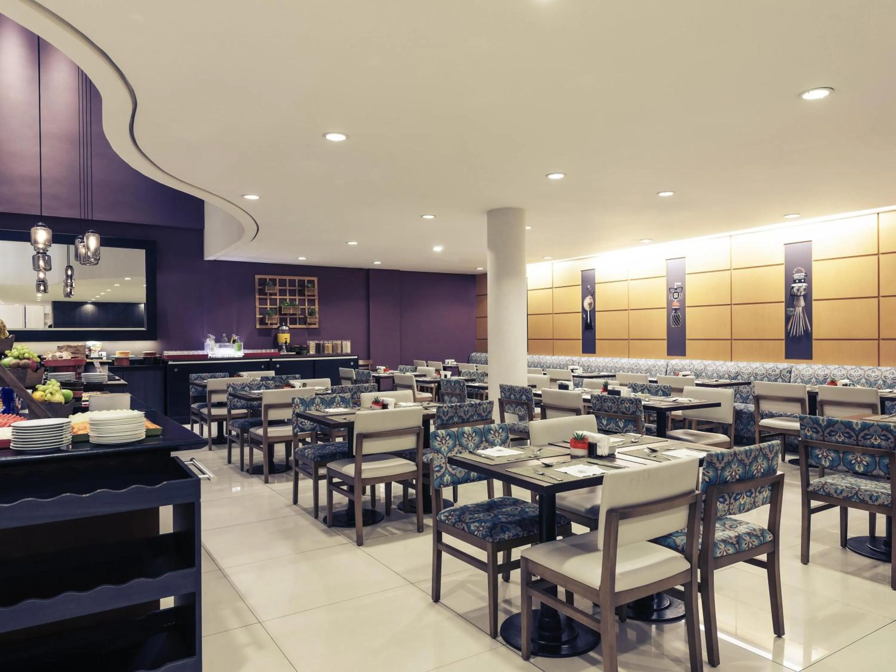 Restaurant/places to eat in Mercure Campinas