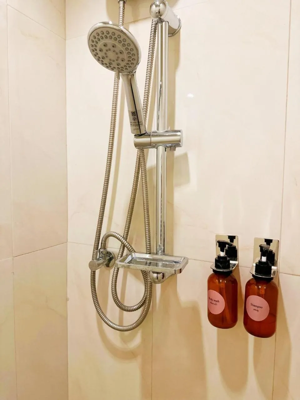 Shower in Kinnotel