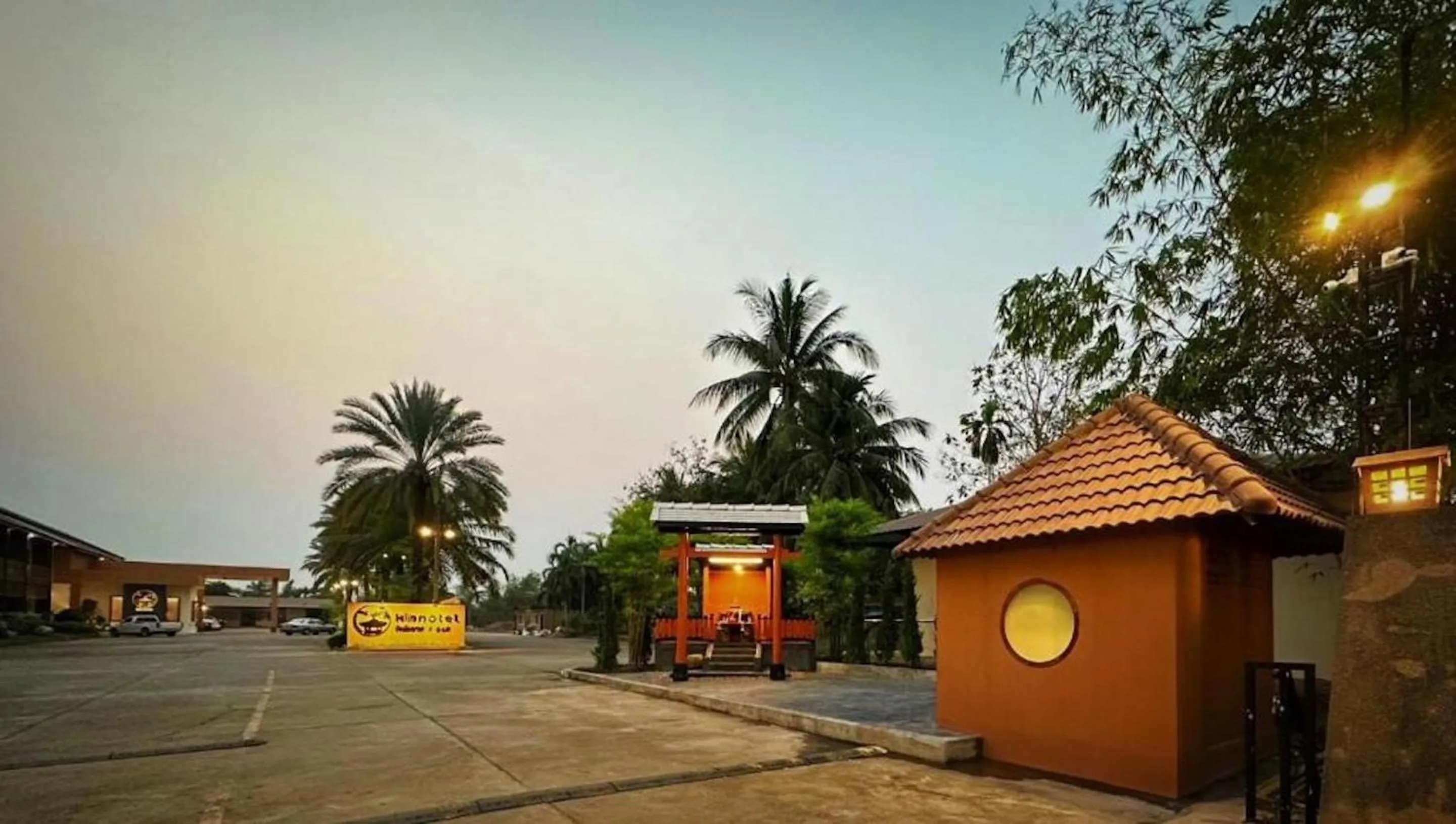 Property building in Kinnotel