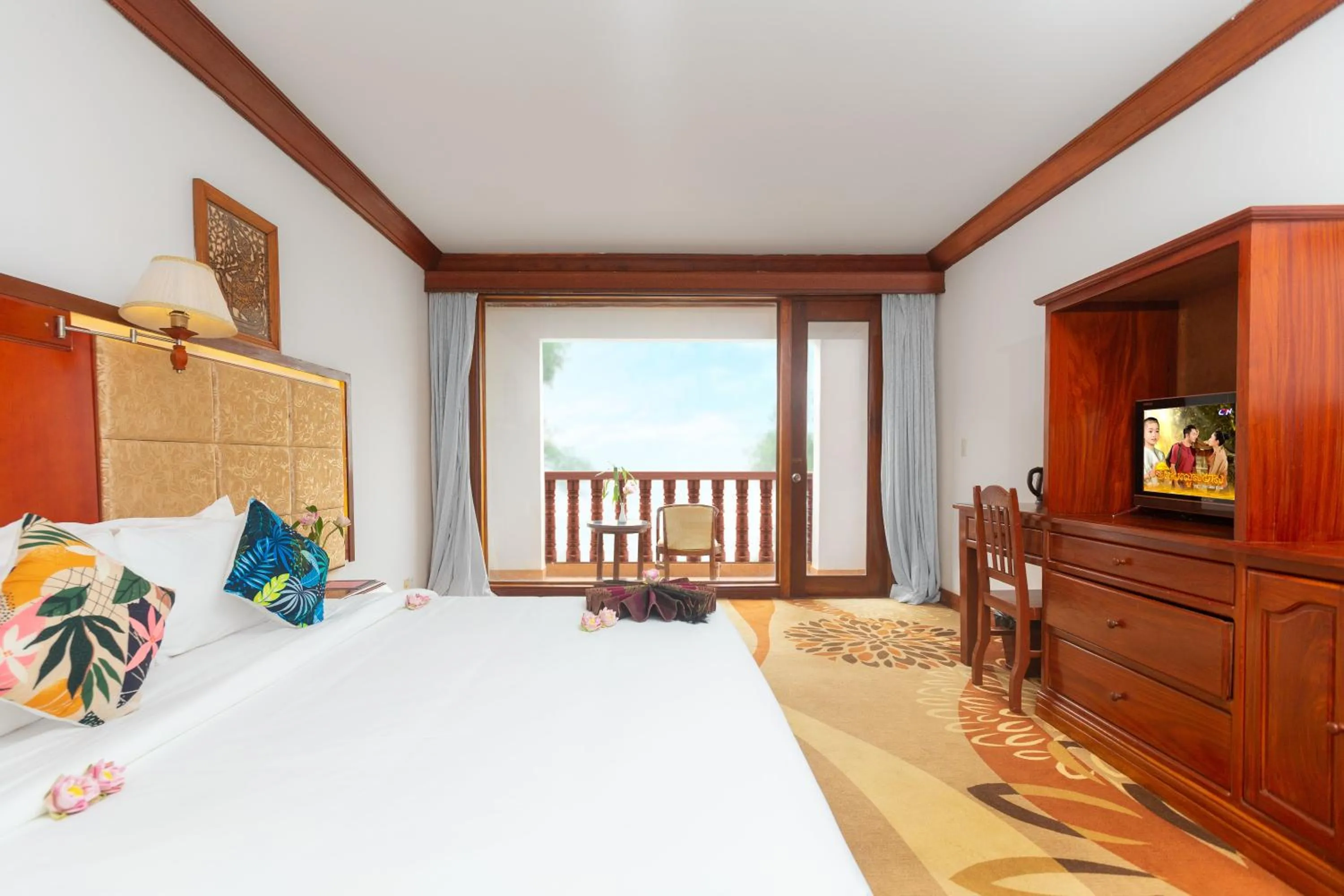 Photo of the whole room, Bed in Angkor Land Urban Boutique