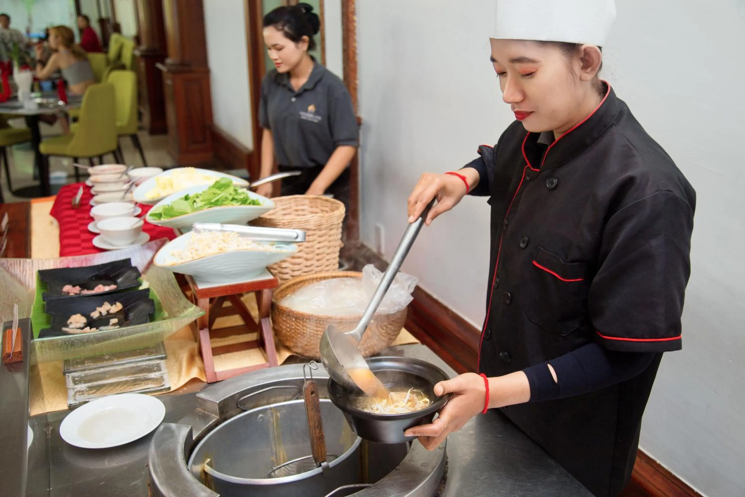 Breakfast in Angkor Land Urban Boutique