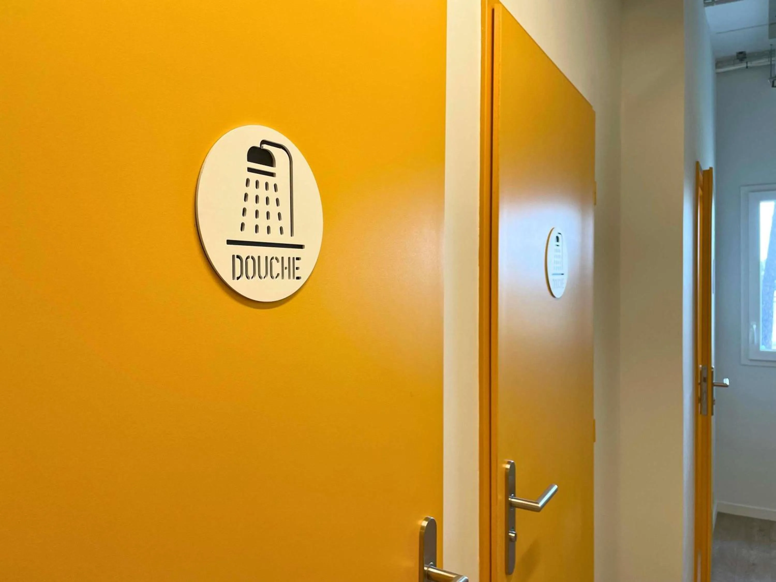 Bedroom in greet hotel Castets Coeur des Landes