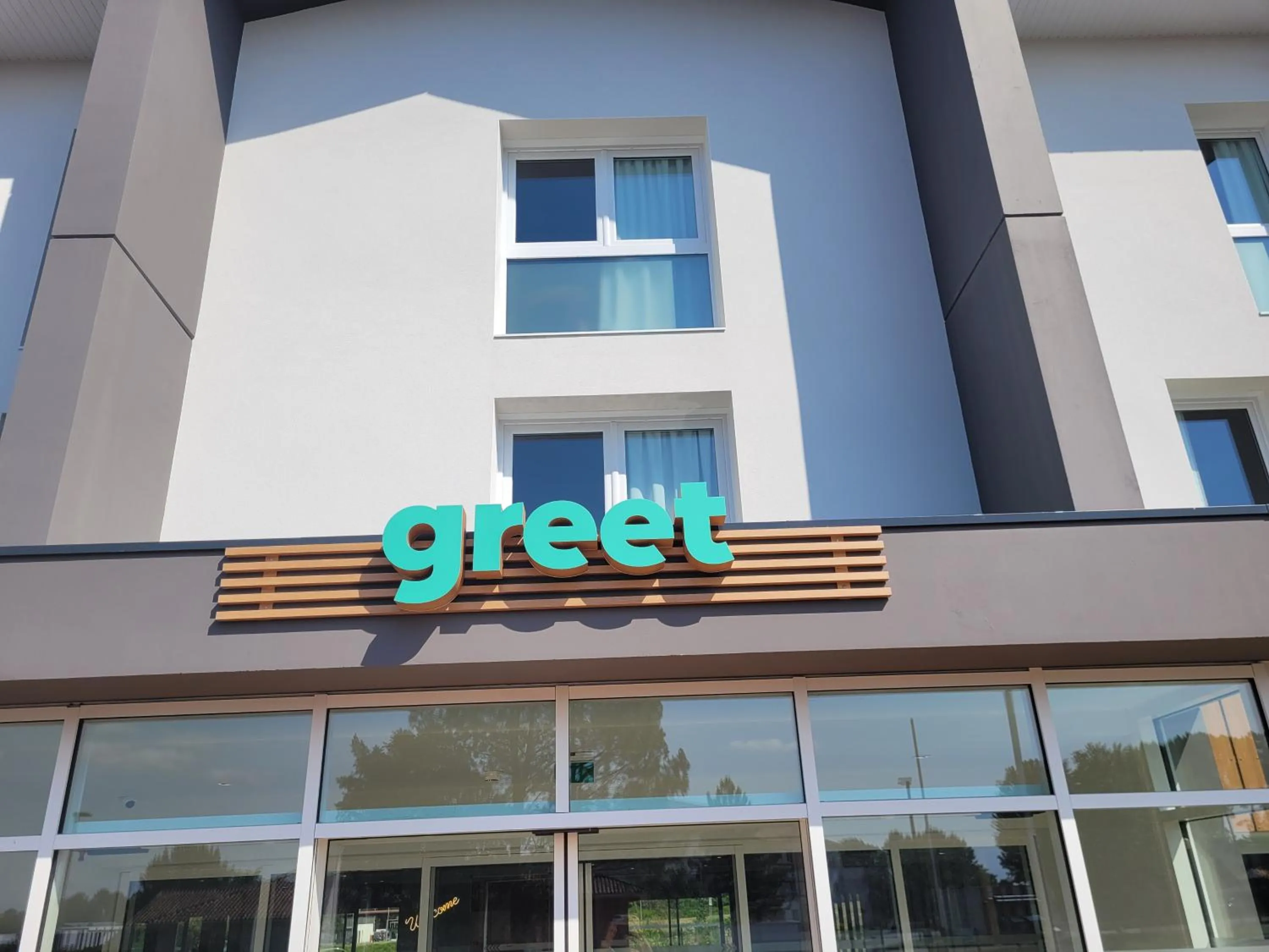 Property building in greet hotel Castets Coeur des Landes