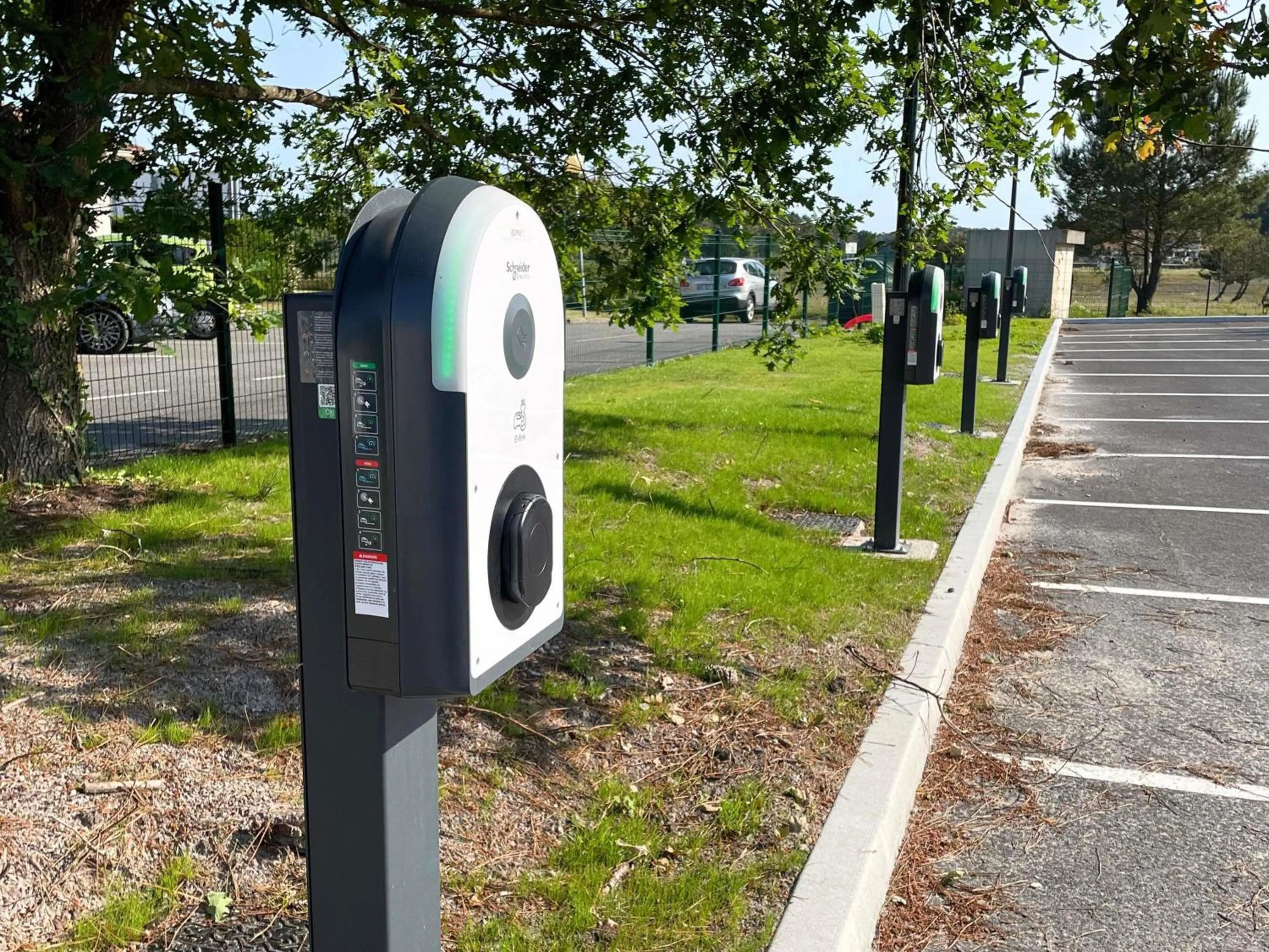 Property building in greet hotel Castets Coeur des Landes