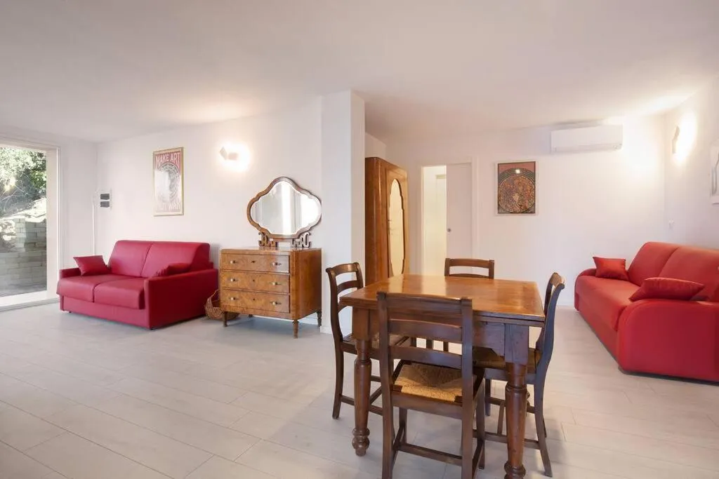 Living room in Villa Malù - APT Amalia - Piscina e vista lago