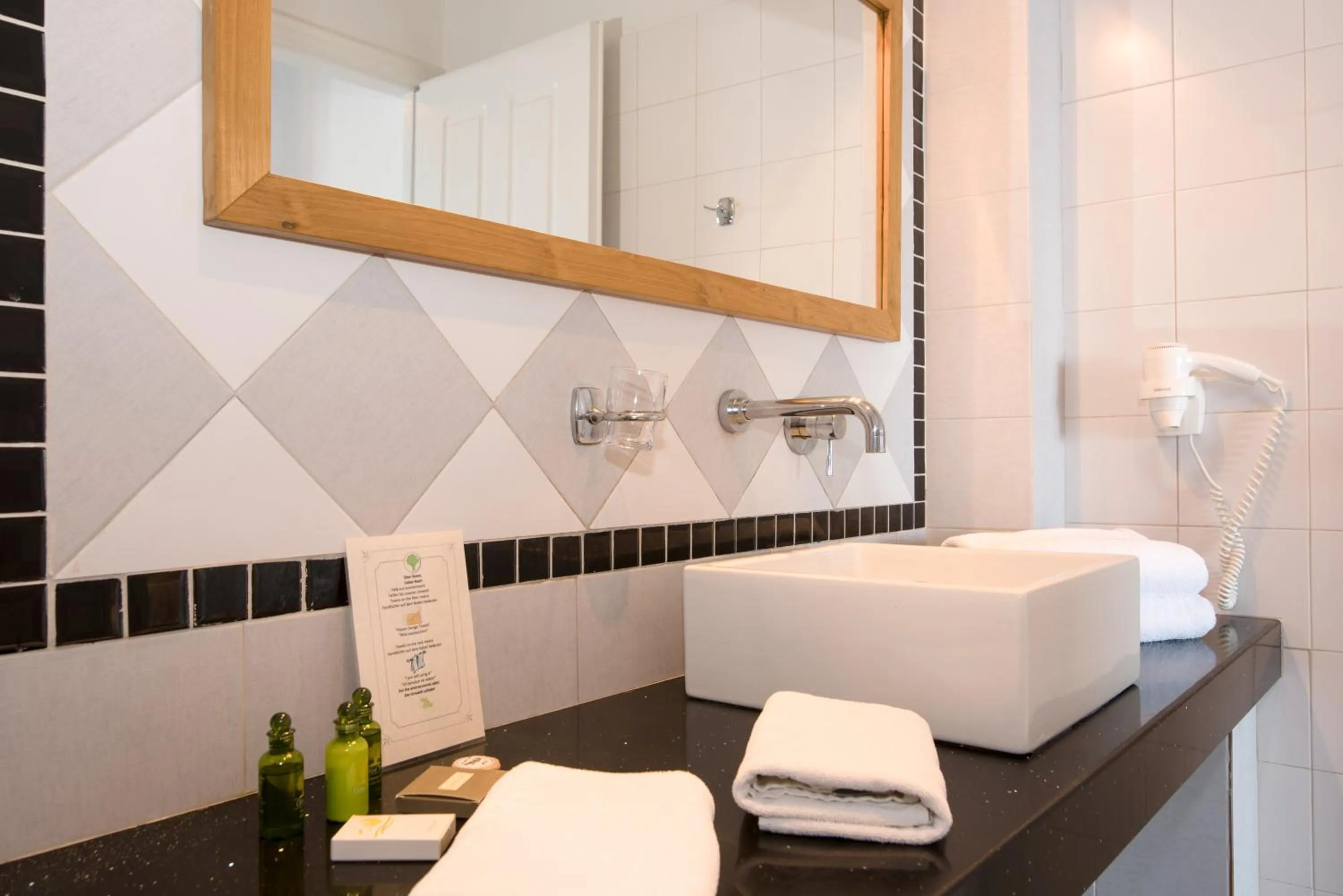 Bathroom in Antinea Suites Hotel & Spa