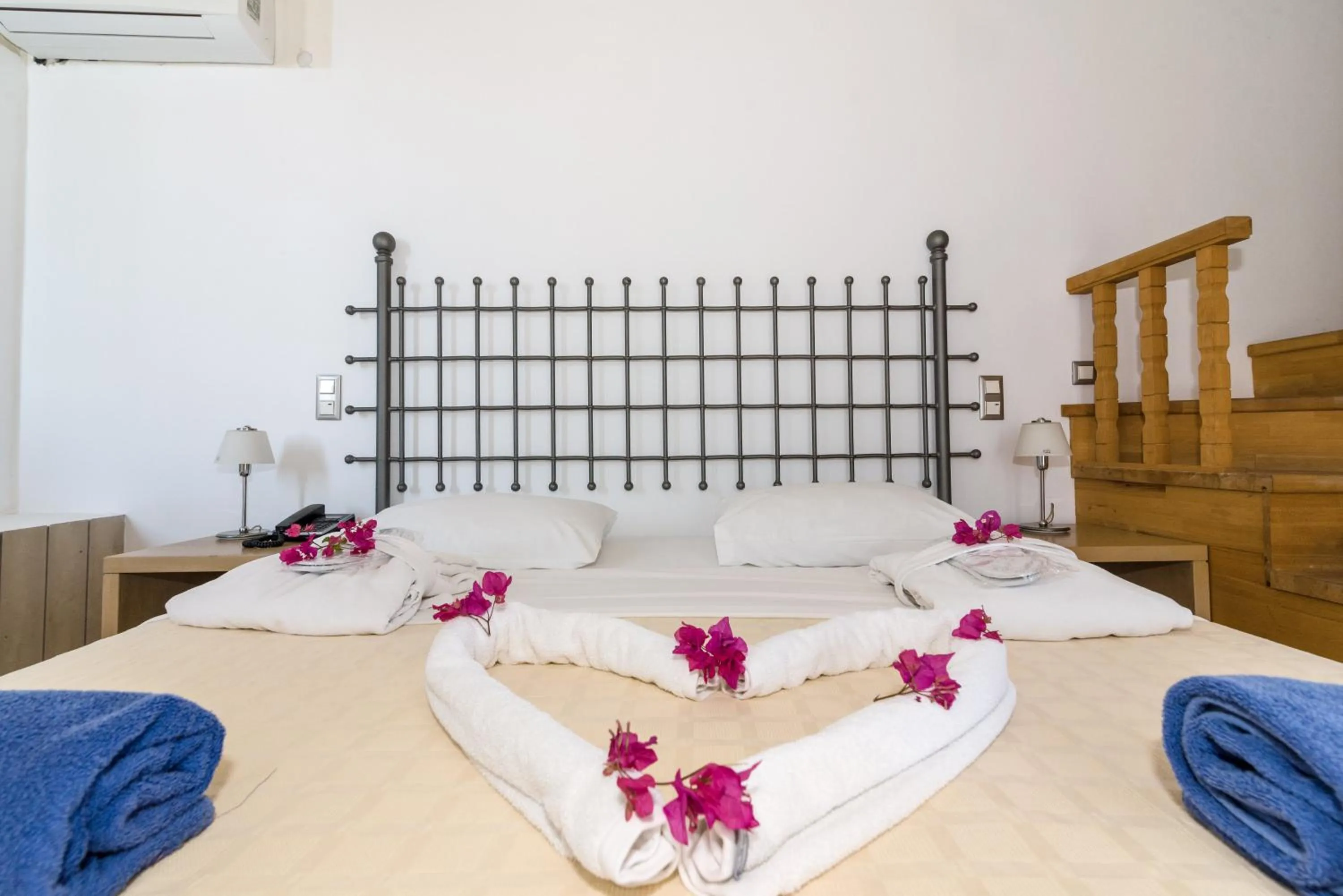 Decorative detail, Bed in Antinea Suites Hotel & Spa