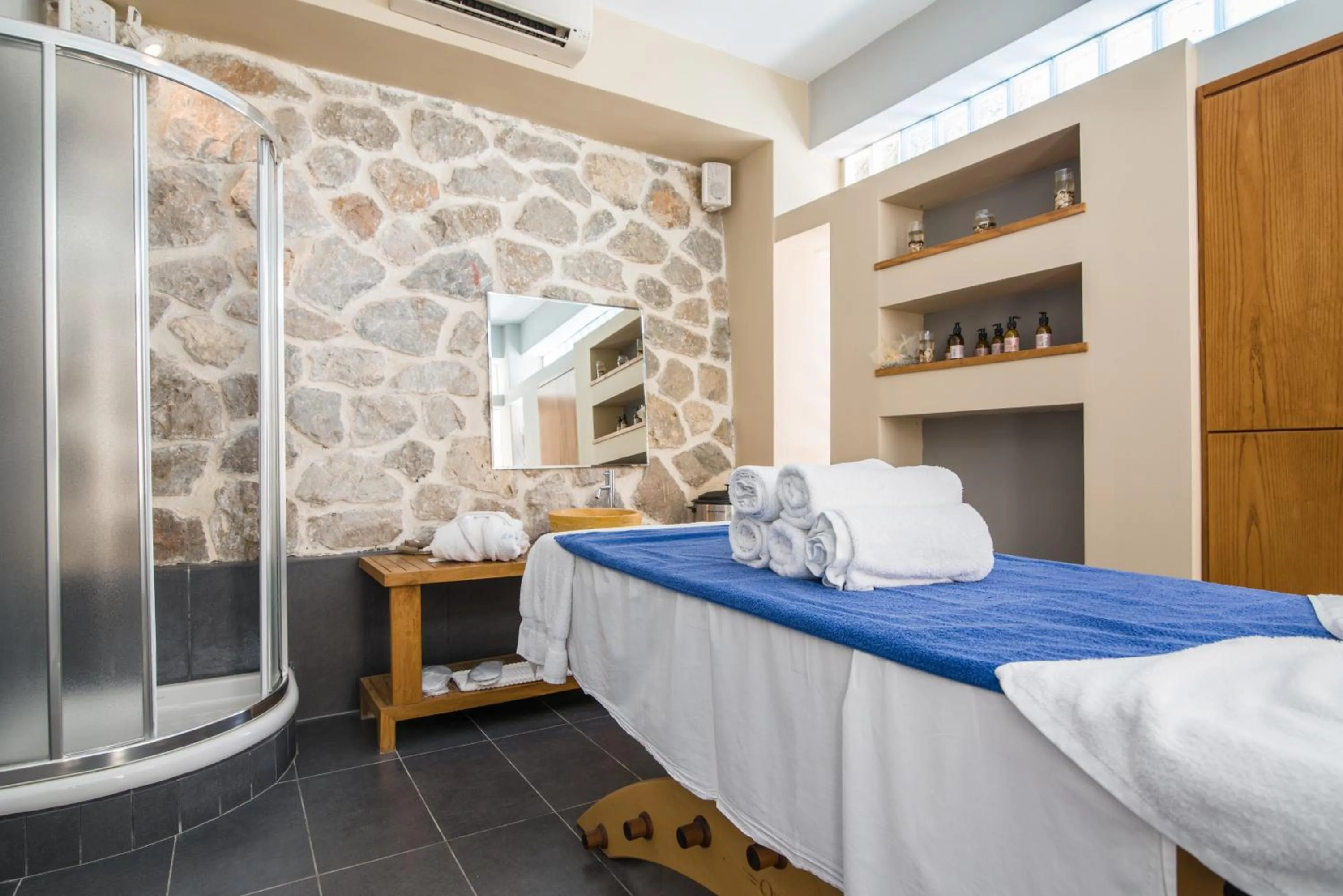 Day, Bed in Antinea Suites Hotel & Spa