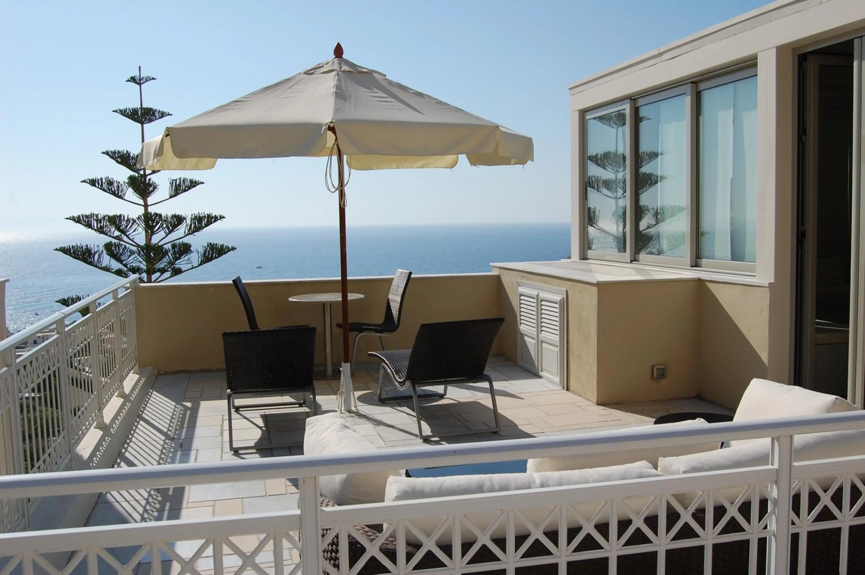 Balcony/Terrace in Antinea Suites Hotel & Spa